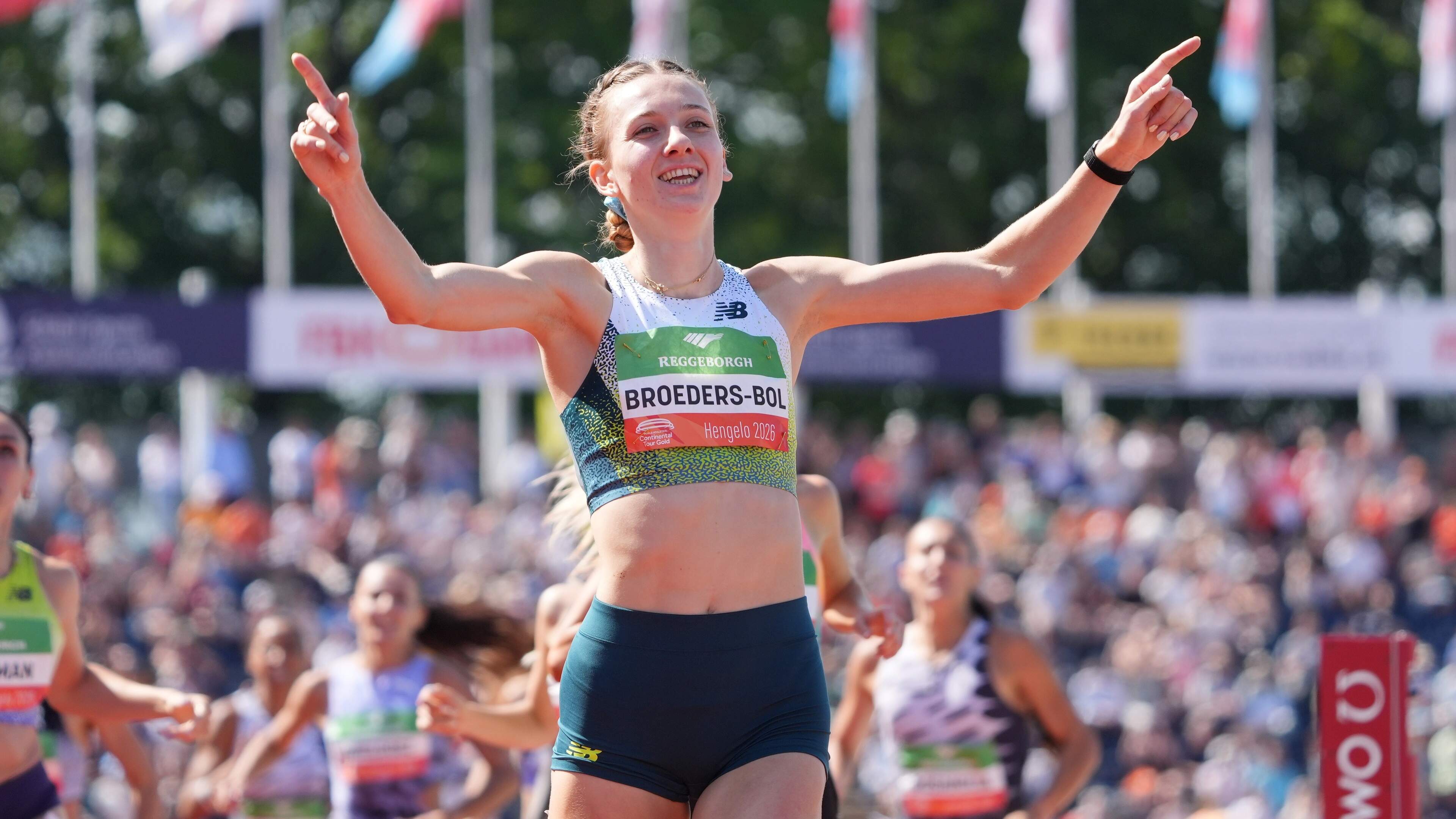 Femke Broeders-Bol snelt bij FBK Games naar overwinning op 800 meter