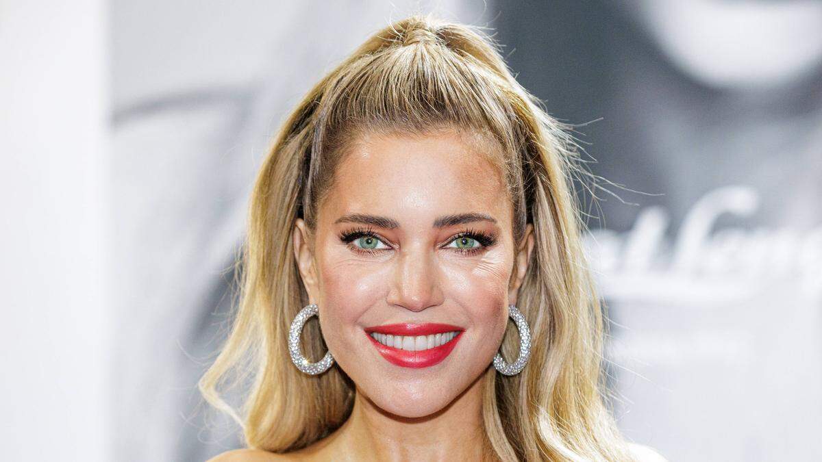Sylvie Meis opnieuw zoenend gezien met Duitse miljonair Patrick Gruhn op Ibiza