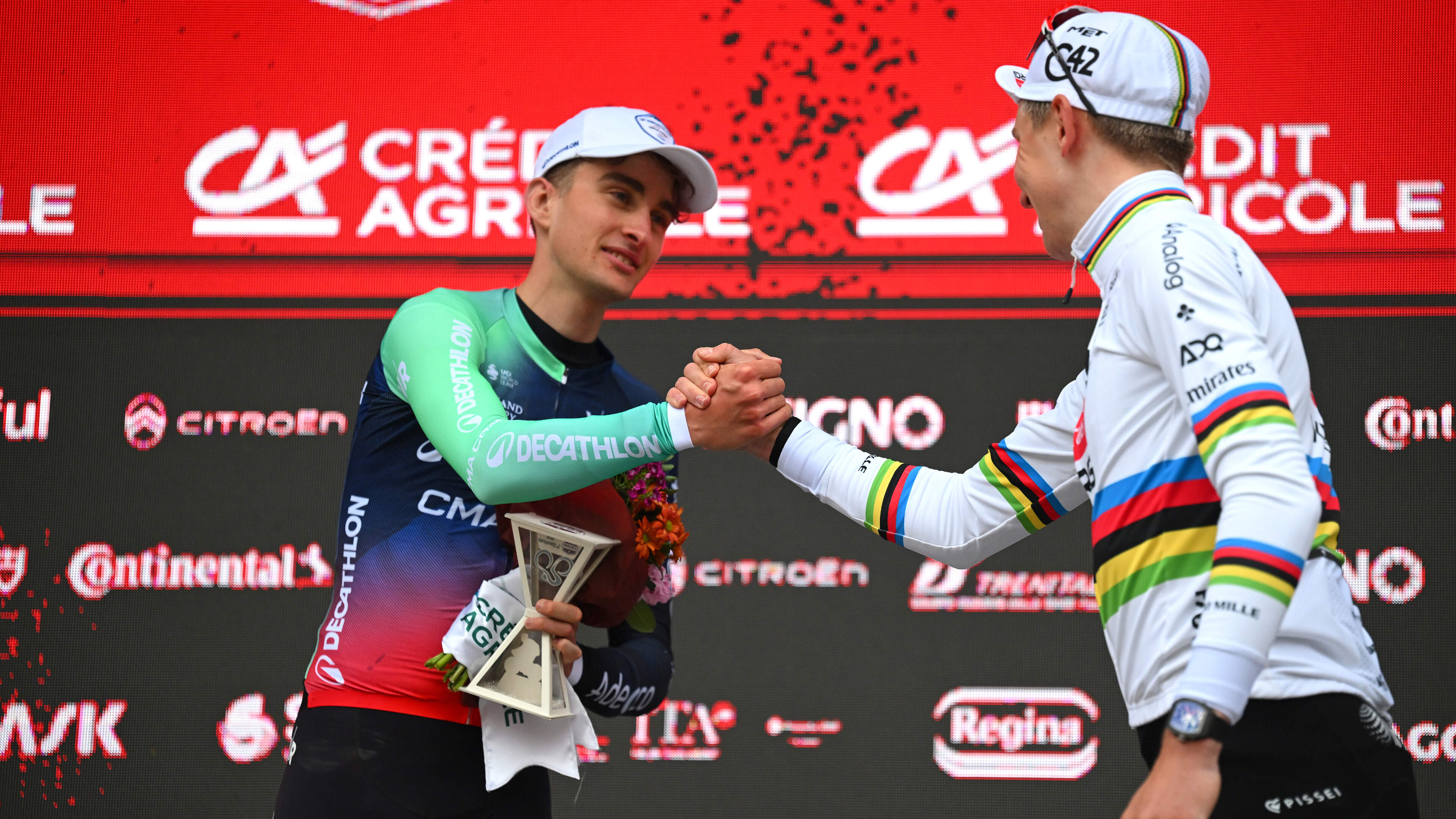 Supertalent Paul Seixas gaat in Luik de strijd aan met Tadej Pogacar: ’Als dat gebeurt, moeten we niet schrikken’