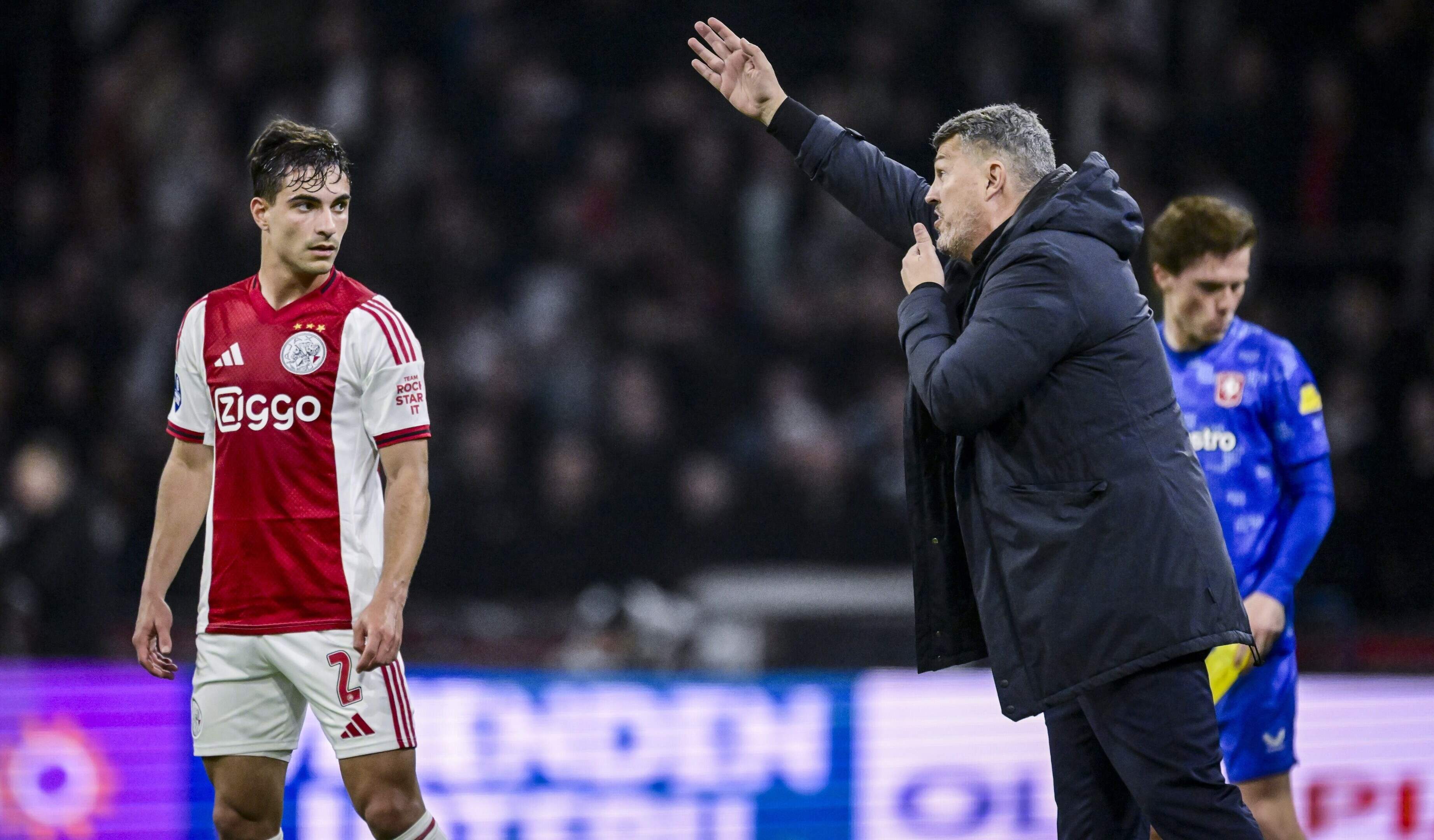 Ajax-trainer Óscar García trekt pijnlijke conclusie: ’We konden Twente fysiek niet meer bijbenen’
