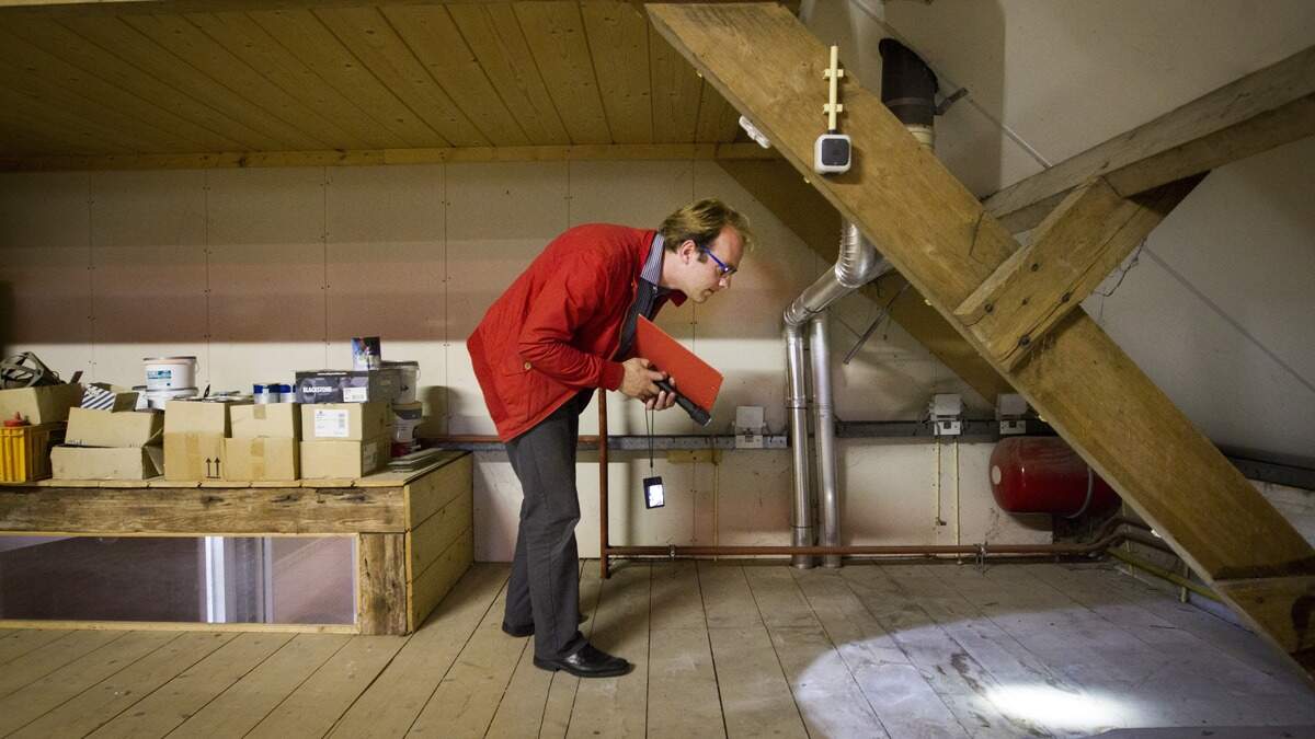 時間的プレッシャーにさらされた住宅購入者は一斉に建築検査やその他の小切手をスキップ：「場合によっては何年にもわたる経済的問題」