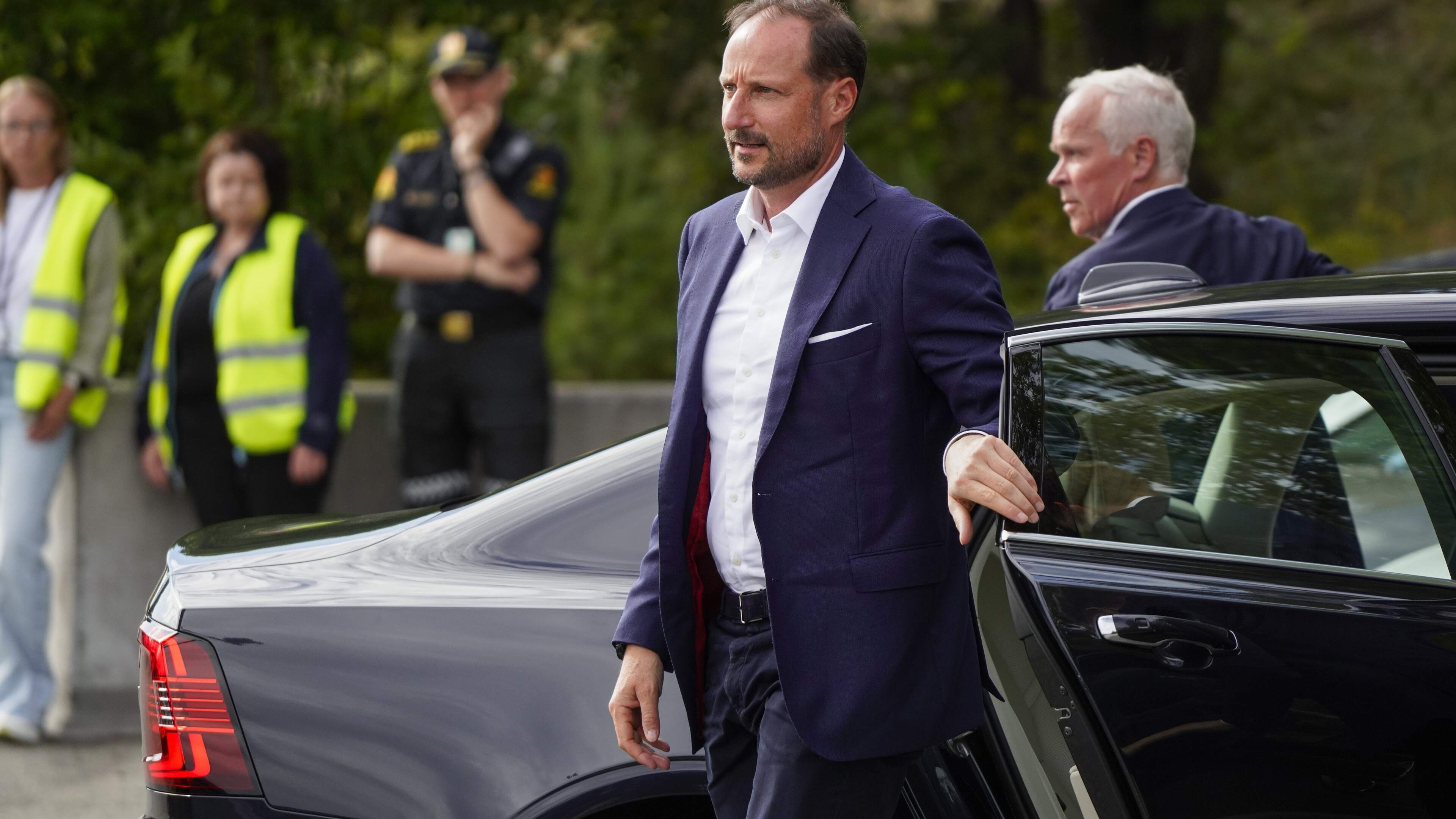 Haakon eerlijk over gezondheid Mette-Marit na longtransplantatie: ’Behoorlijk lang traject om de oude te worden’