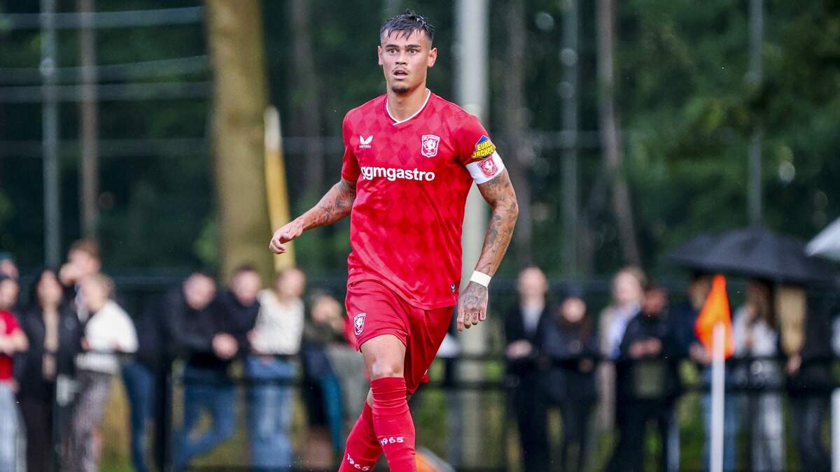Mees HilgersはFC TwenteからStadeBrestへの最後の移籍を行います