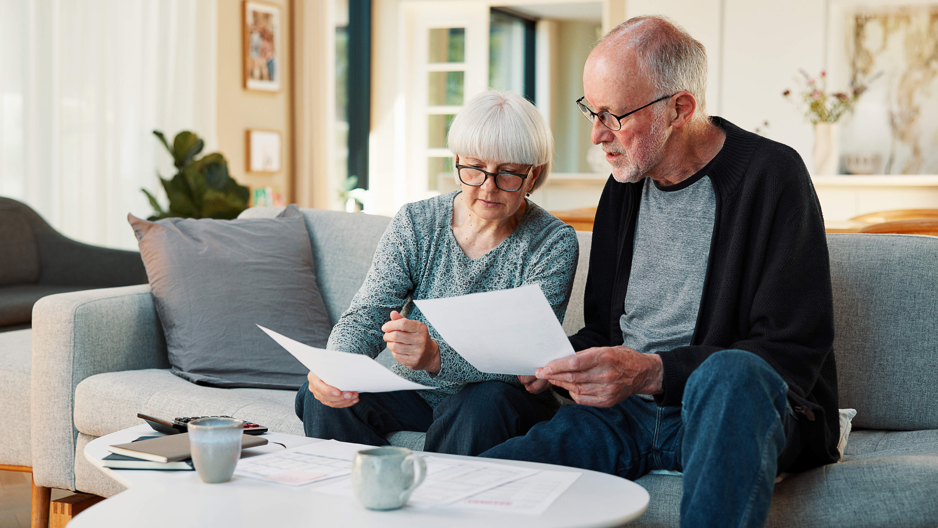Nederlanders wisselen minder van zorgverzekering, minder noodzaak door stabiele premie