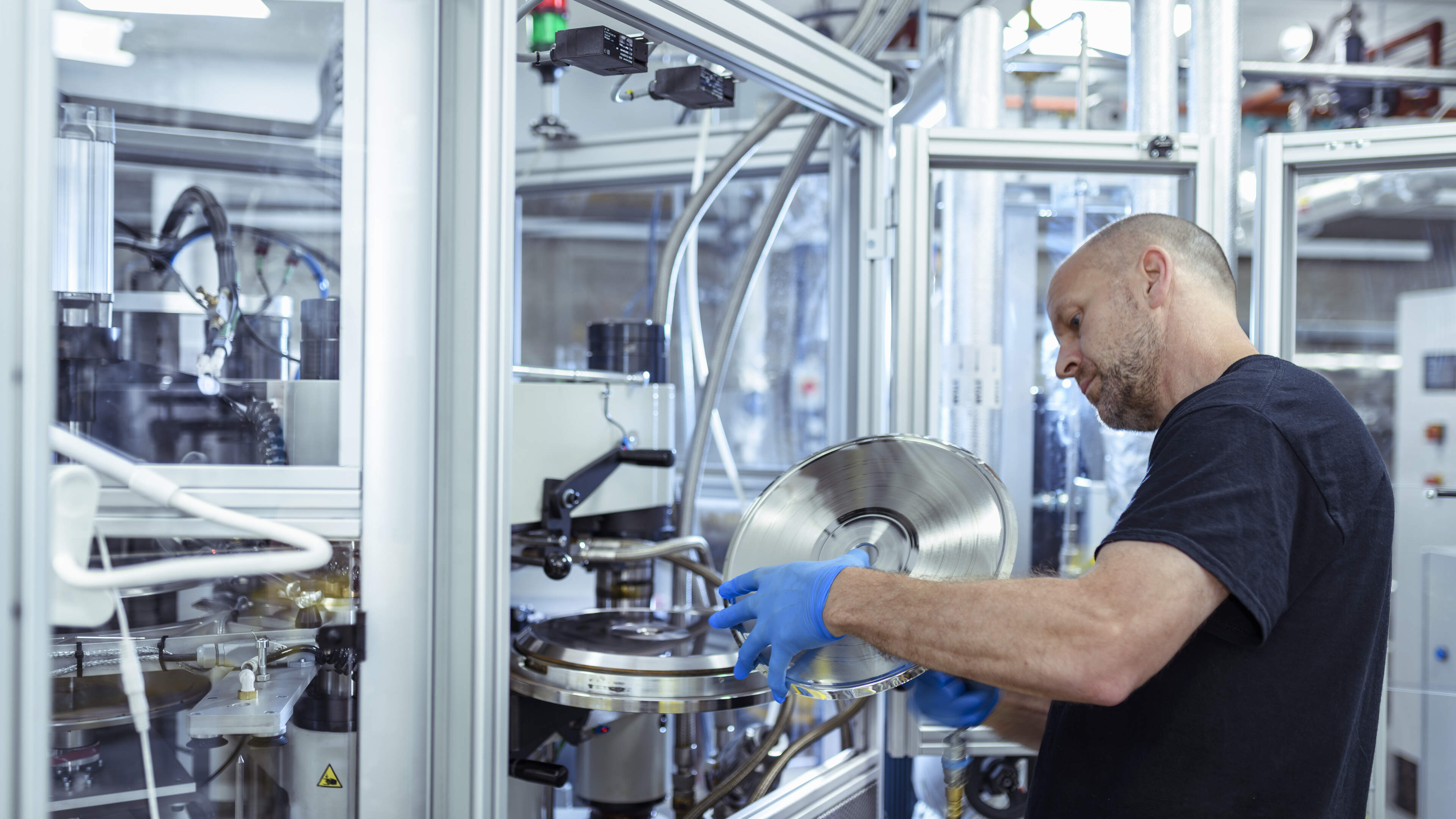 Eindhovense chipfabrikant NXP boekt opnieuw hogere omzet en winst én rekent op meer