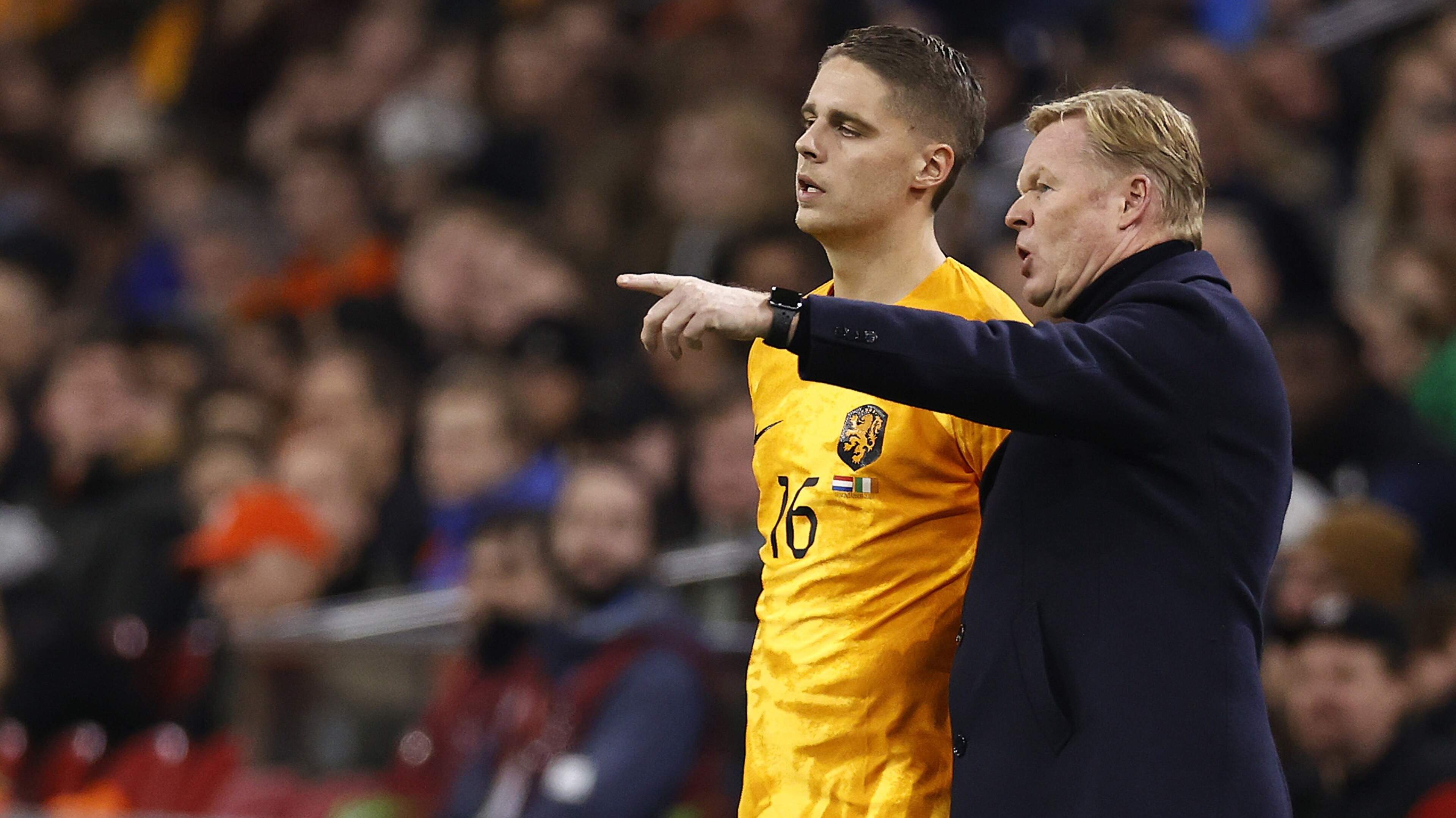 Koeman reageert laconiek op veelbesproken G-star advertentie met thuisblijver Joey Veerman: ’Ik kan er wel om lachen’