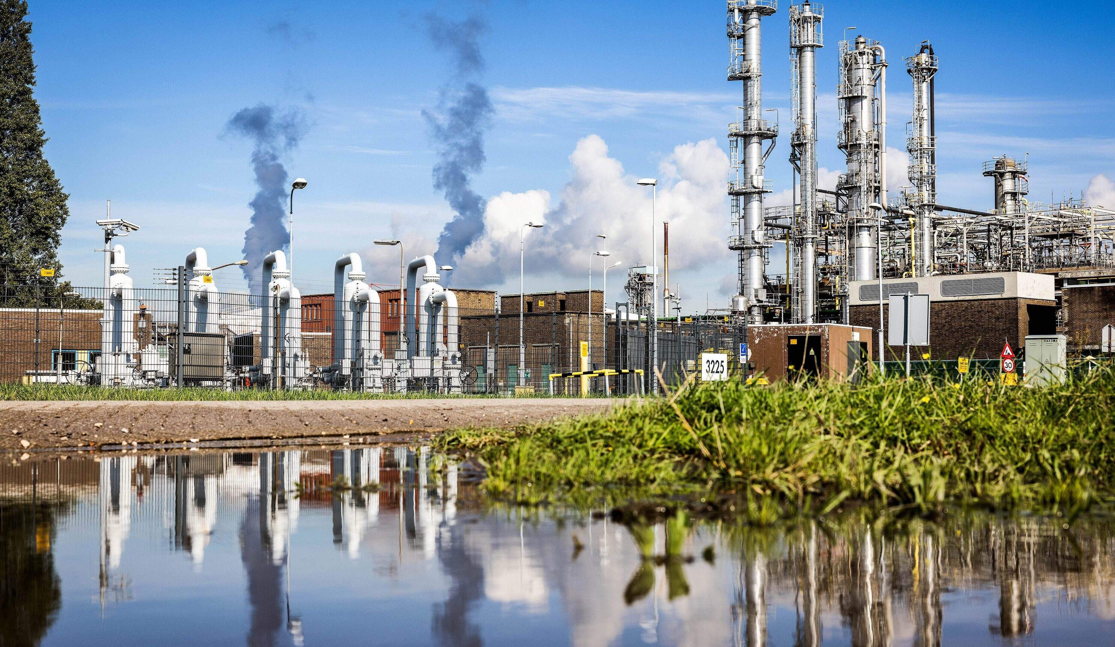 Ambtenaren sussen angst voor olie- en gastekort: fysieke schaarste ’nog lang niet aan de orde’