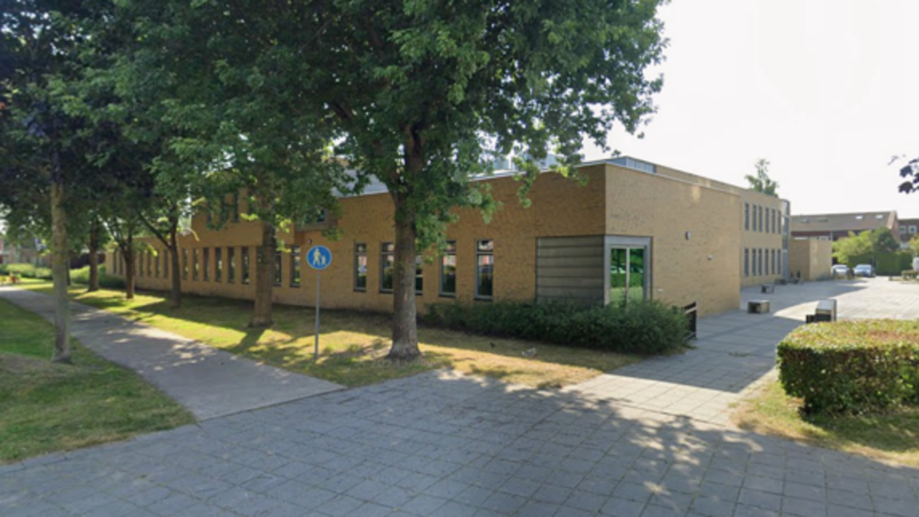 Nautilus College Almere na 'onveilige situatie' een dag dicht