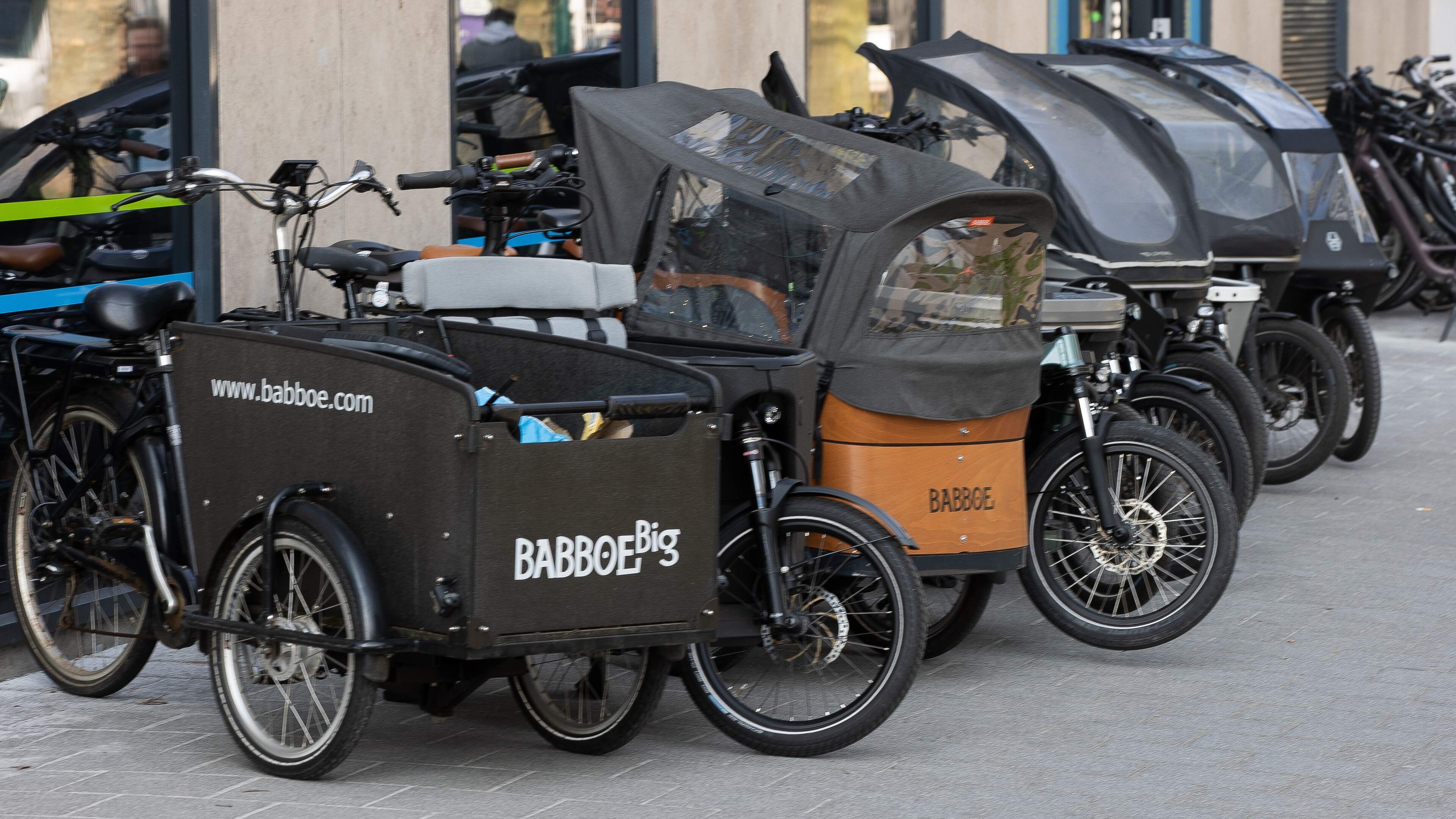 Failliete fietsfabrikant Accell internationaal te koop gezet: ’Verkoop merken als Batavus, Sparta en Babboe weer opgestart’