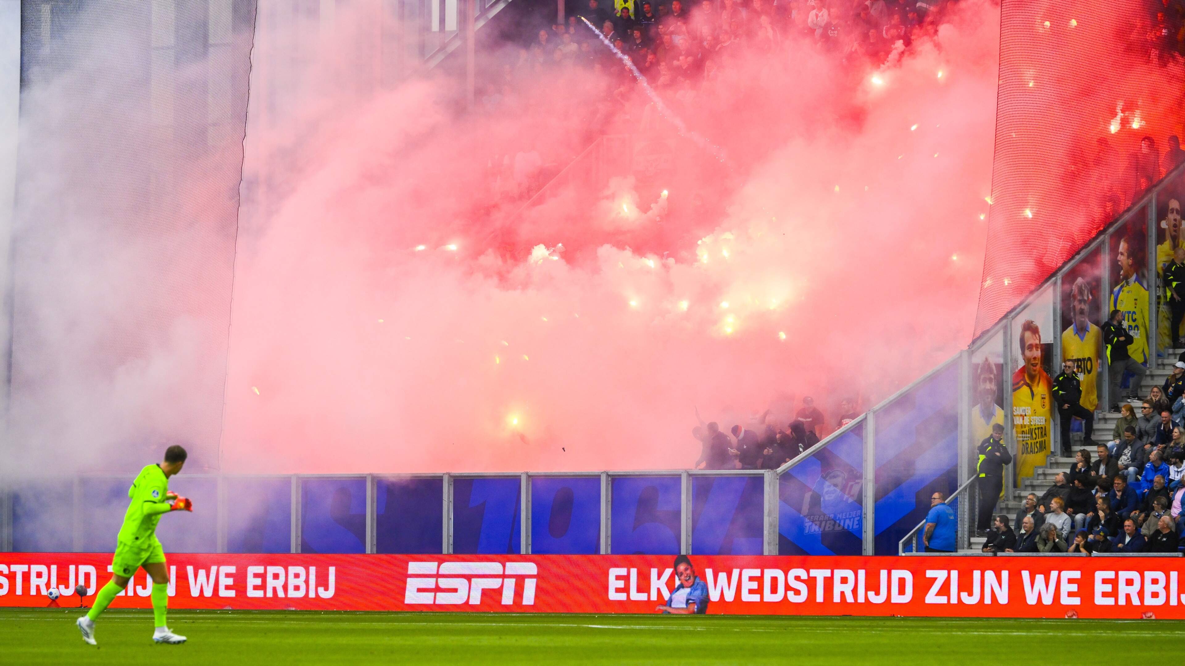Feyenoord-supporters niet welkom bij wedstrijd tegen NEC als geen aanhoudingen worden verricht