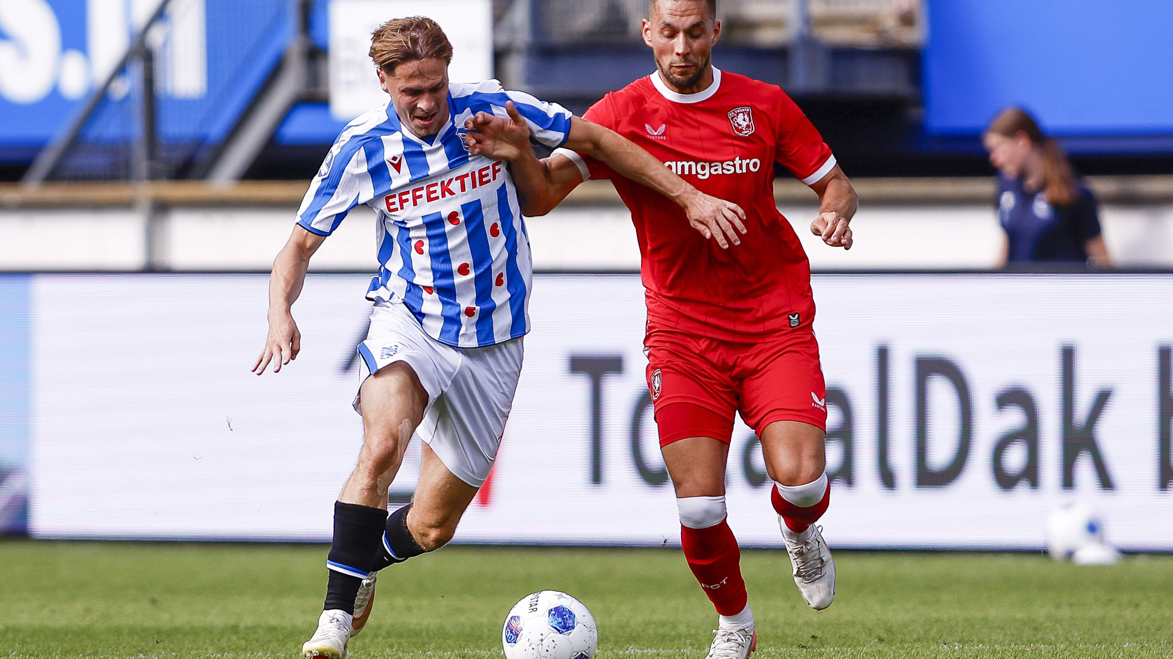 LIVE Eredivisie | SC Heerenveen wint van FC Twente: eerste speelronde zit erop