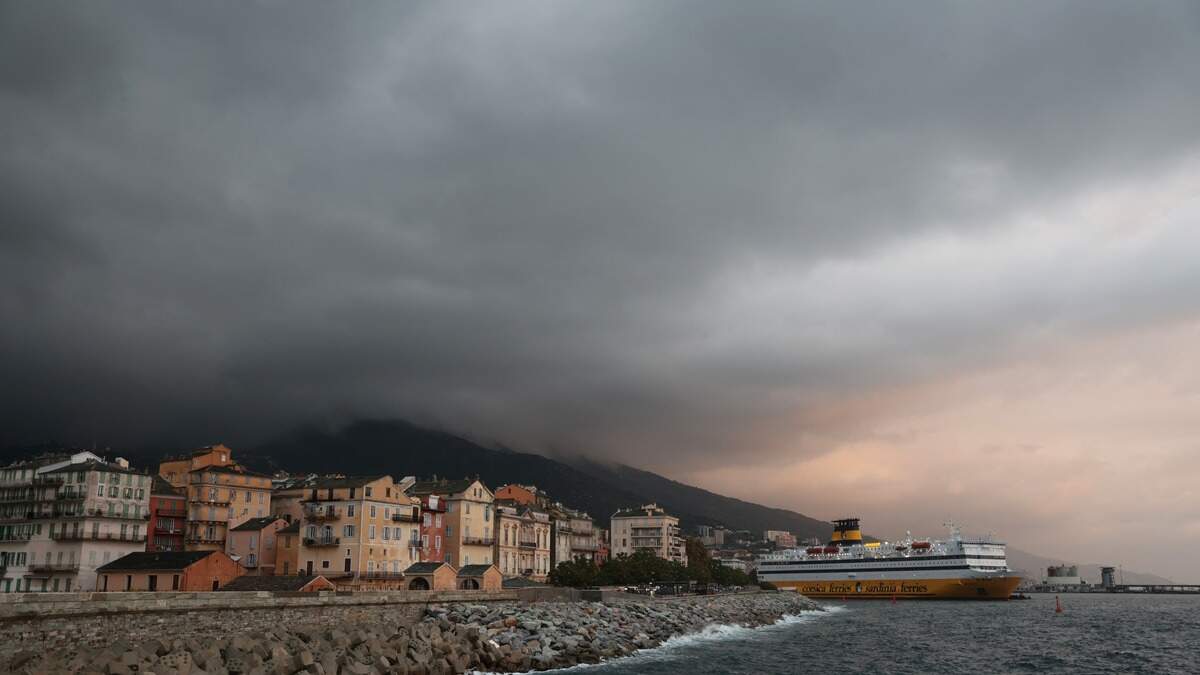 Photo: De Telegraaf 3 Dead in Southern France Floods and Severe Weather
