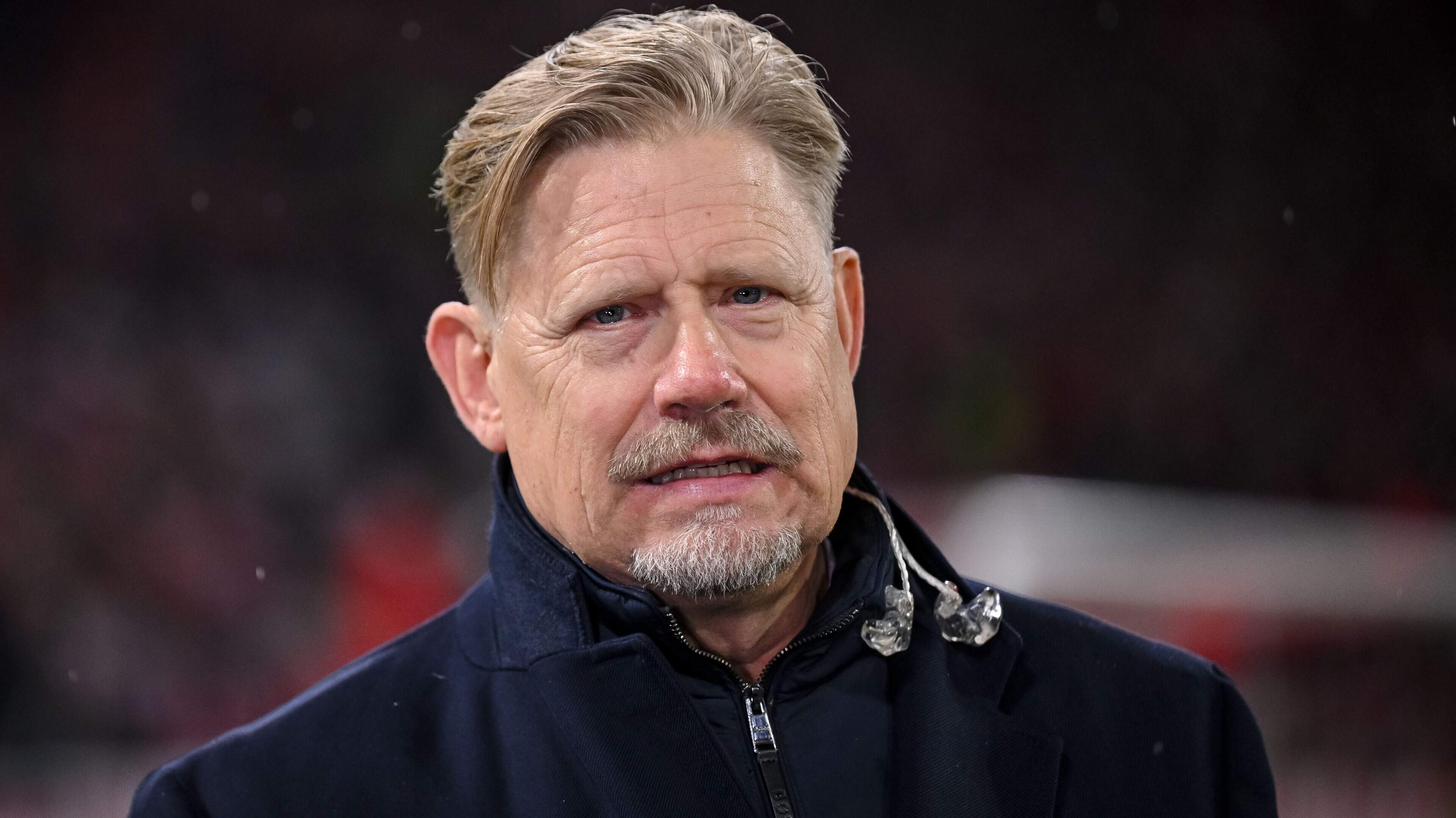 Manchester United-icoon Peter Schmeichel hekelt uitspraken Erik ten Hag: ’Hoe durft hij!’