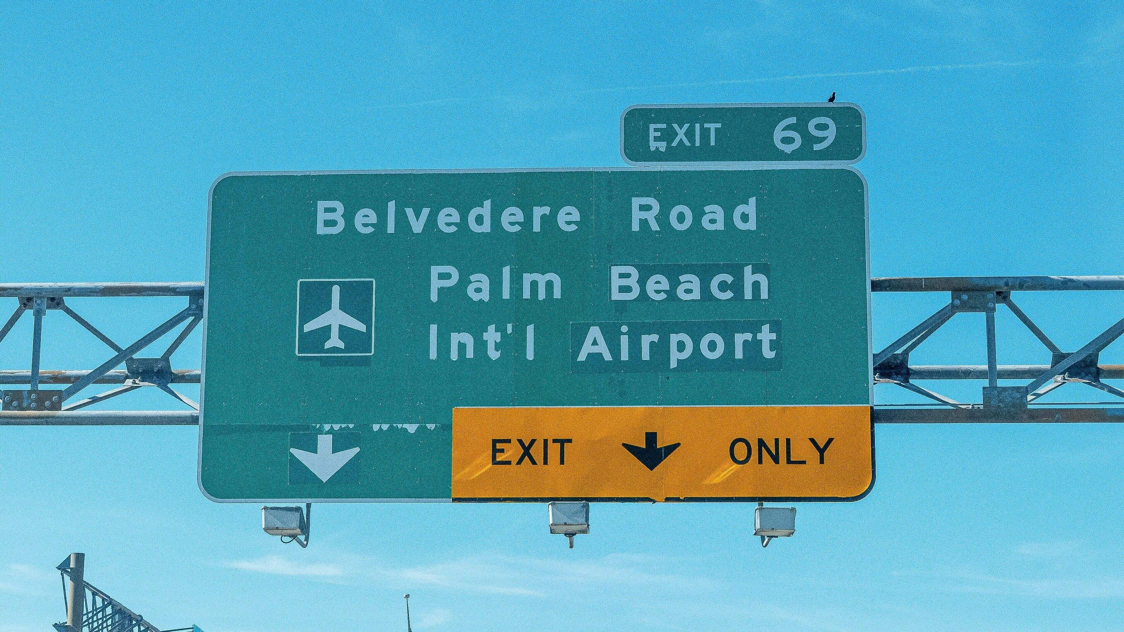 Vliegveld Palm Beach in Florida vanaf juli vernoemd naar Trump