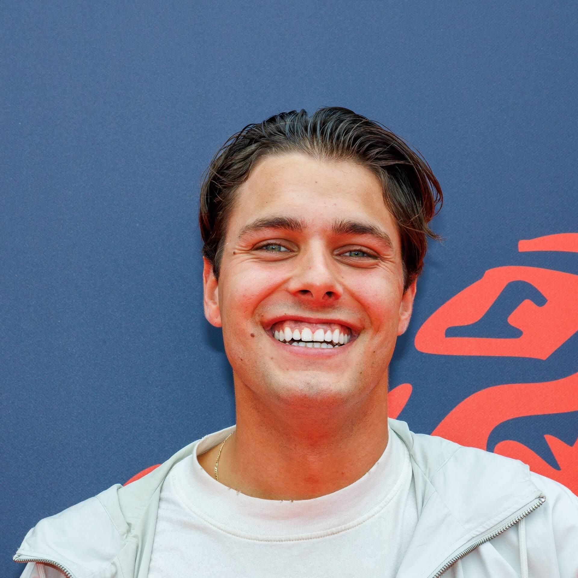 Relatie van Frans Bauer Jr. (21) is gestrand, vader Frans vraagt zich af of hij  ooit nog de liefde gaat vinden | De Telegraaf