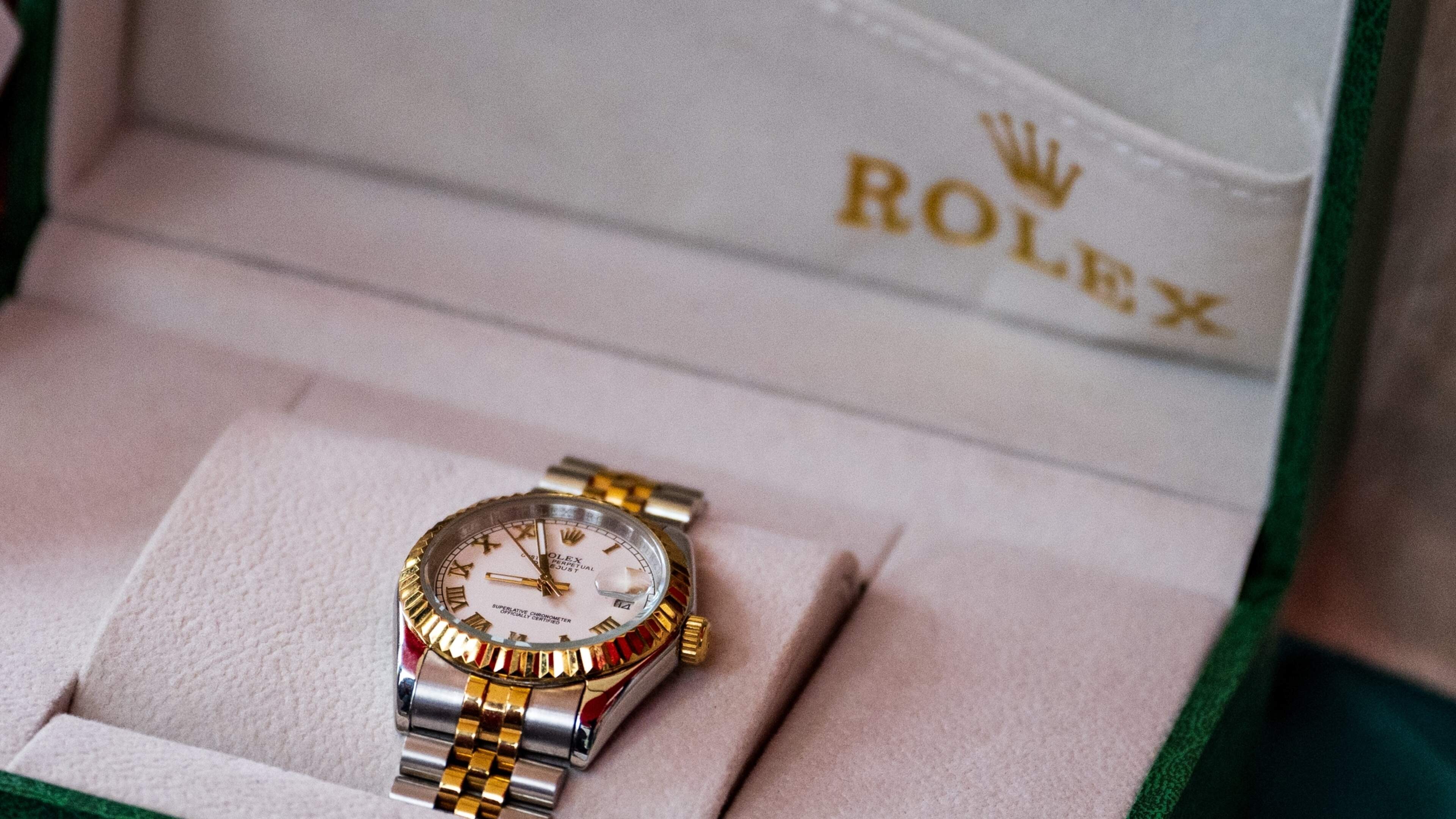 Na achtervolging Rolexdieven die eindigde in botsing: poging doodslag niet bewezen, wel straf voor doorrijden na ongeluk