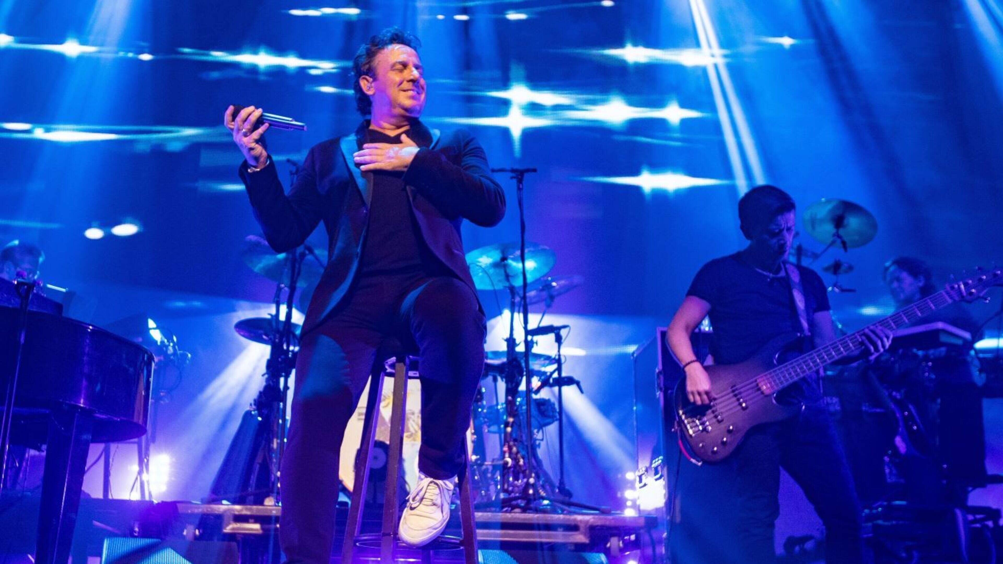 Praat mee: Vind jij het goed dat de muziek van Marco Borsato vanavond weer te horen is in The Passion?