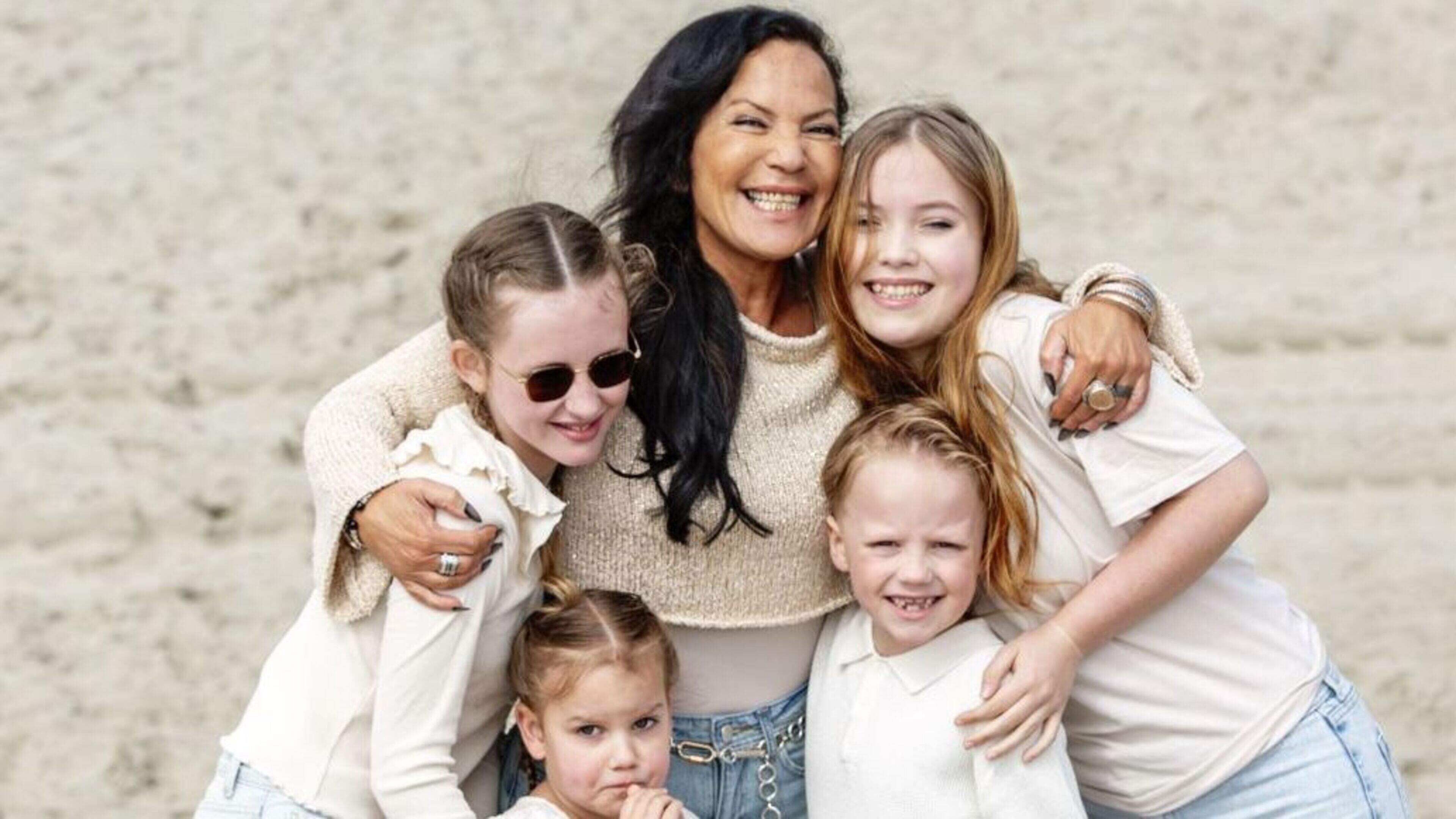 Eugenie (57) wil niet structureel op haal kleinkinderen passen: ’Mijn kinderen noemen me ook wel liefkozend ’weiger-oma’