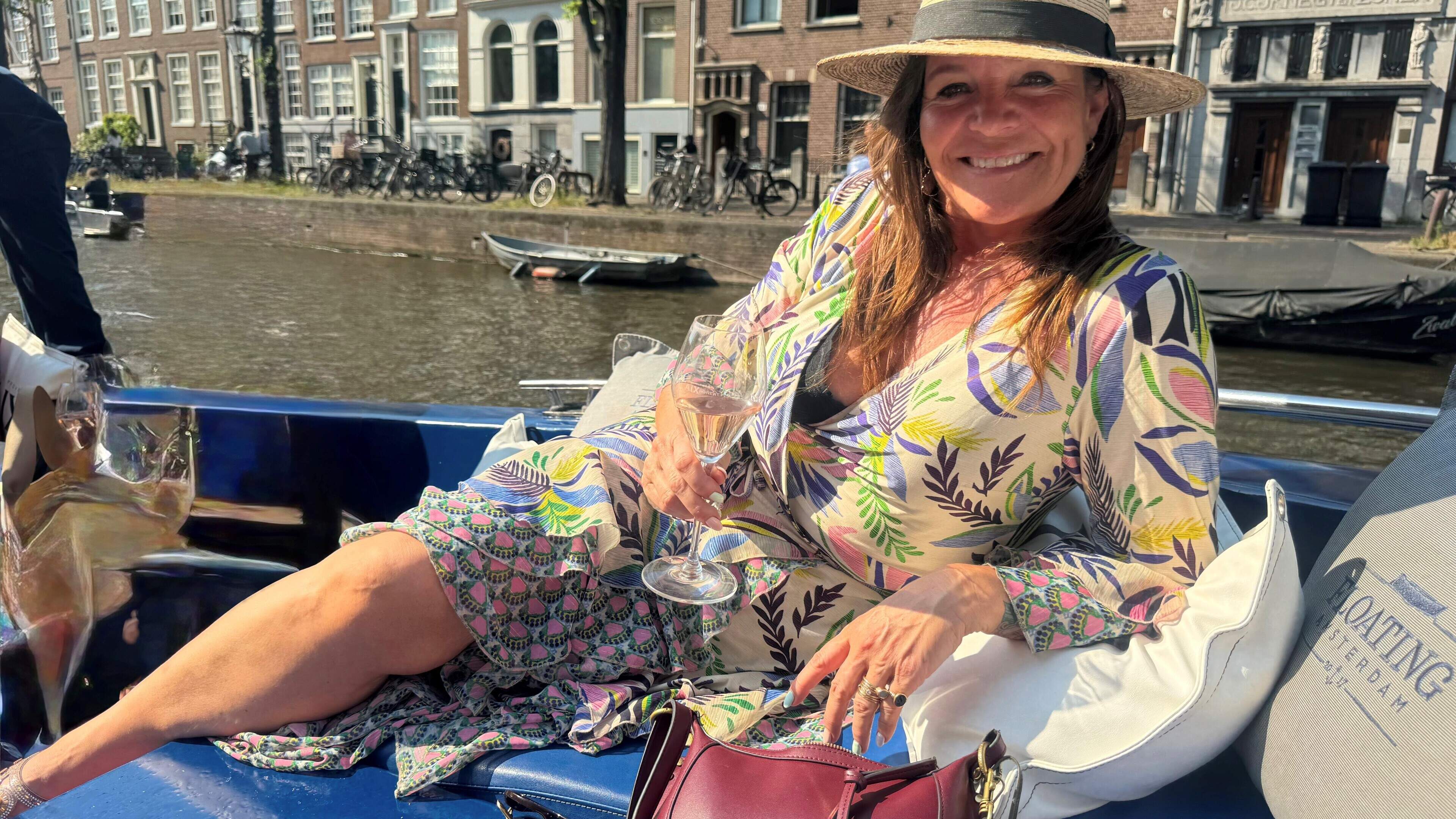 Sabine houdt van luxe: ’Mensen die een tweede Porsche kopen, snap ik volledig’