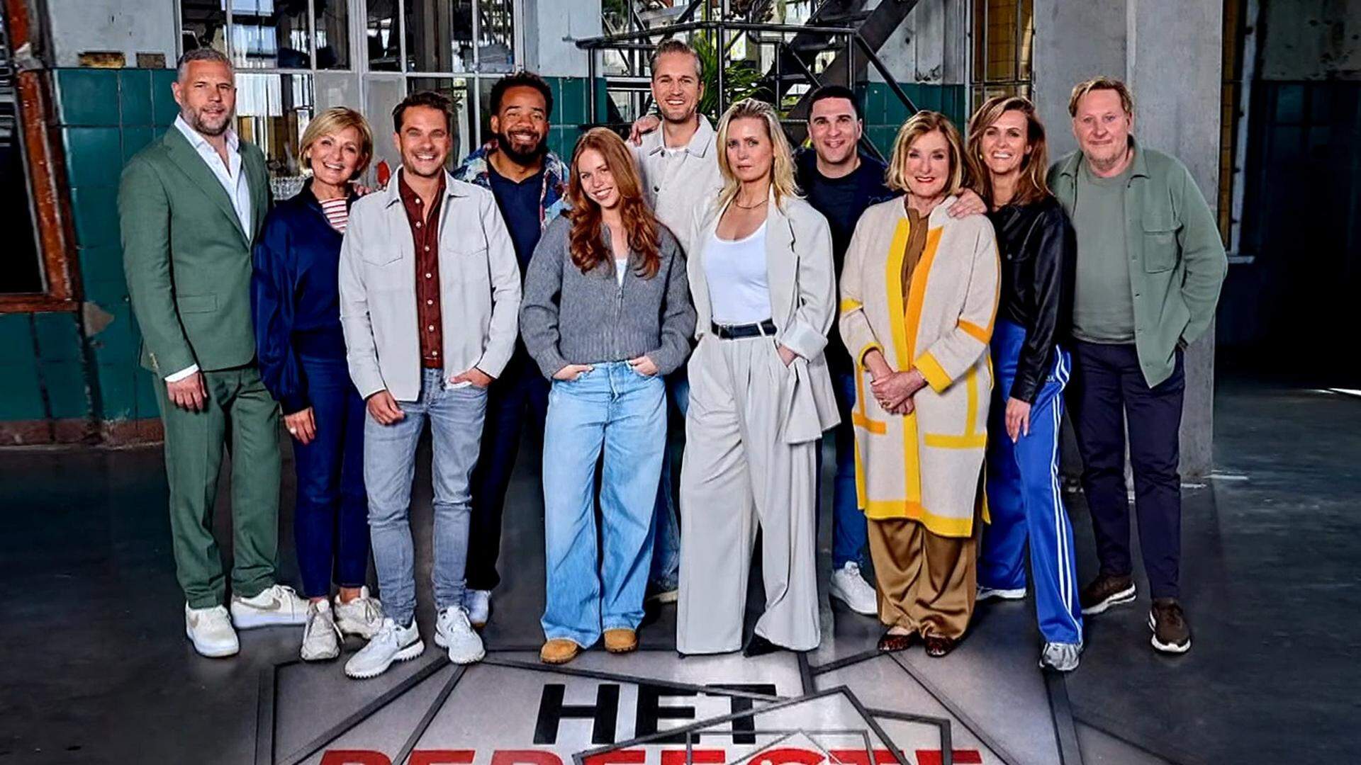 Tijl Beckand (uiterst links) met de kandidaten van Het Perfecte Plaatje 2025-2026.