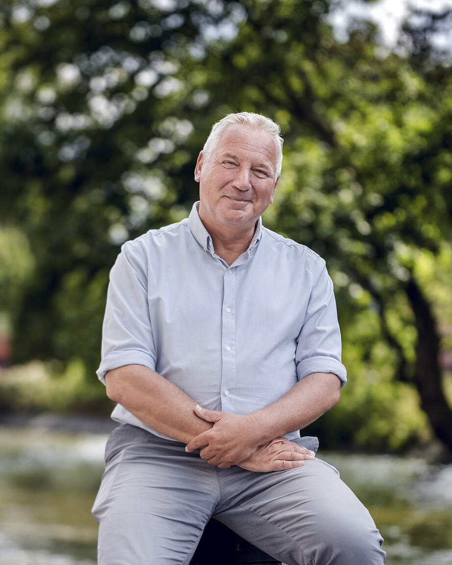 Internist Marcel Levi: ’Tijdens coronaverhoren kwam alles helemaal terug, er bleken nog wel wat onverwerkte emoties te zitten’