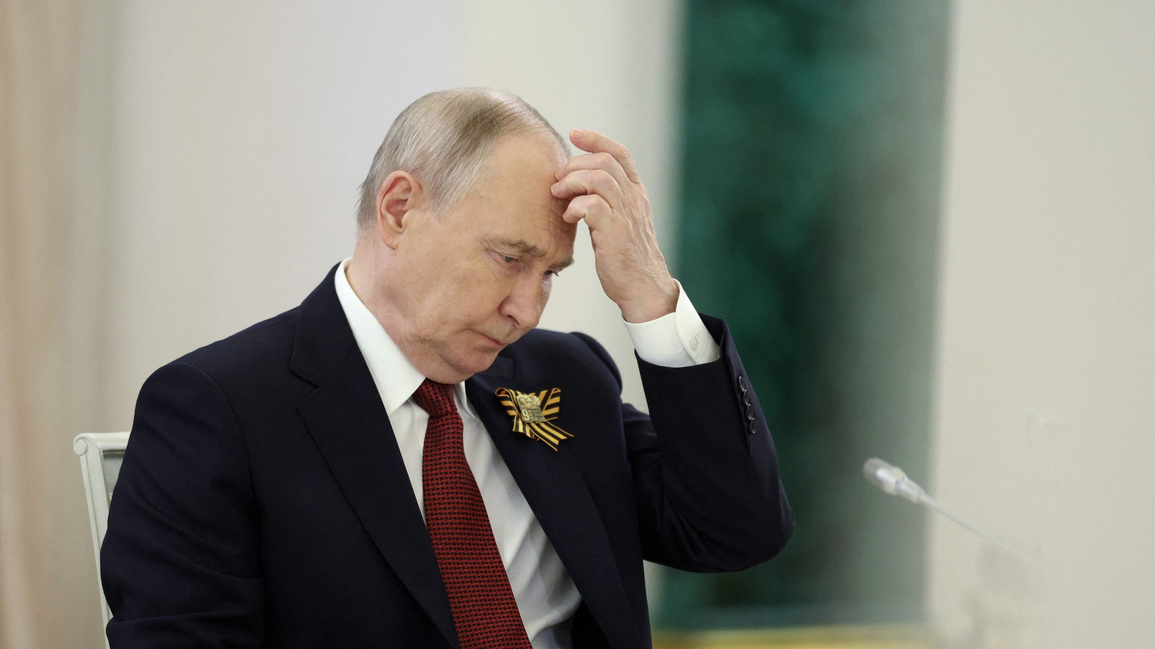 Probeert Rusland pijnlijke aftocht als triomf te verkopen? ’Poetin krijgt nog spijt van deze oorlog’