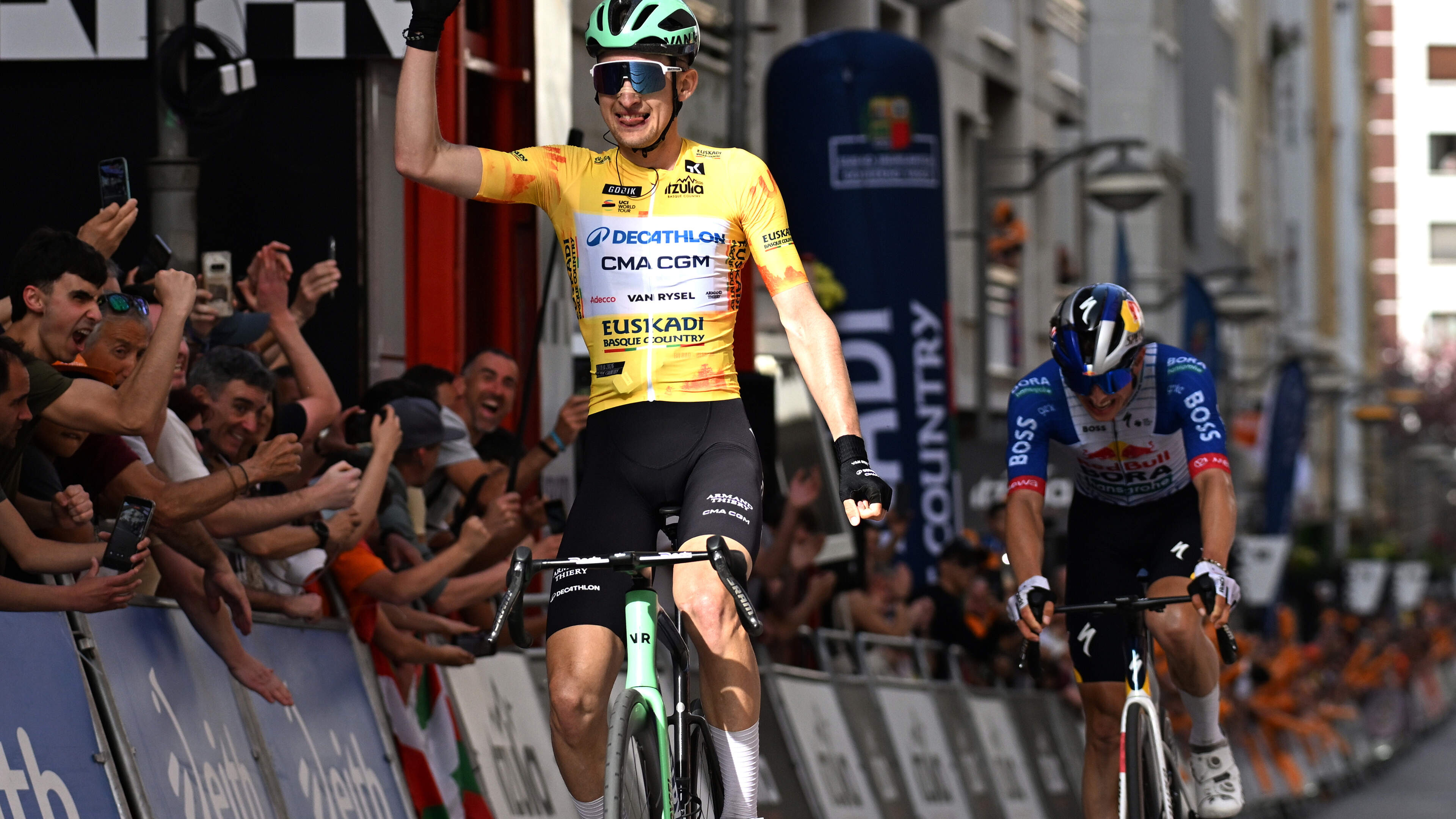 Paul Seixas slaat opnieuw toe en verstevigt koppositie in Ronde van Baskenland