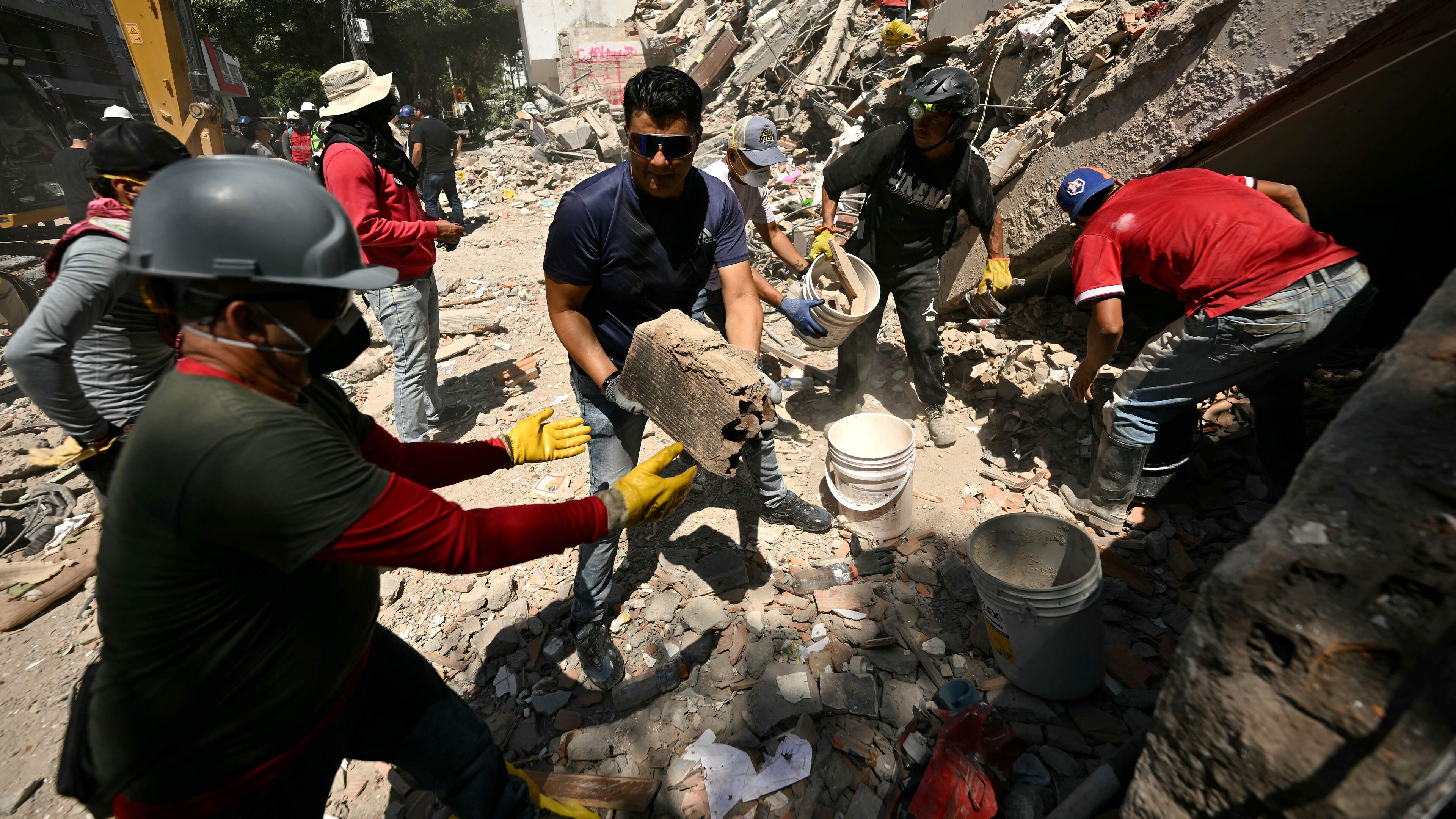Mexico zegt dat Colombia hulp na aardbeving weigert: reddingswerkers toegang ontzegd