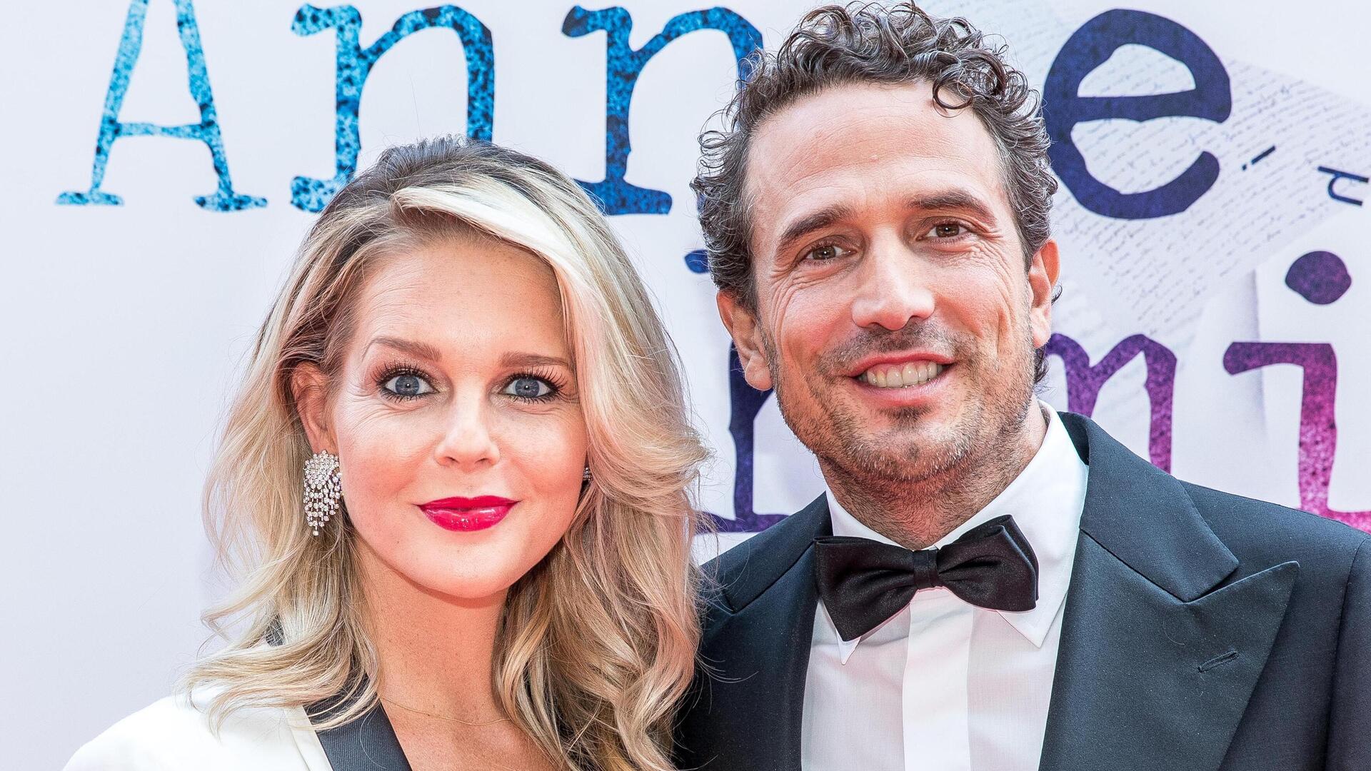 'Chantal Janzen grappiger op tv dan thuis' | De Telegraaf