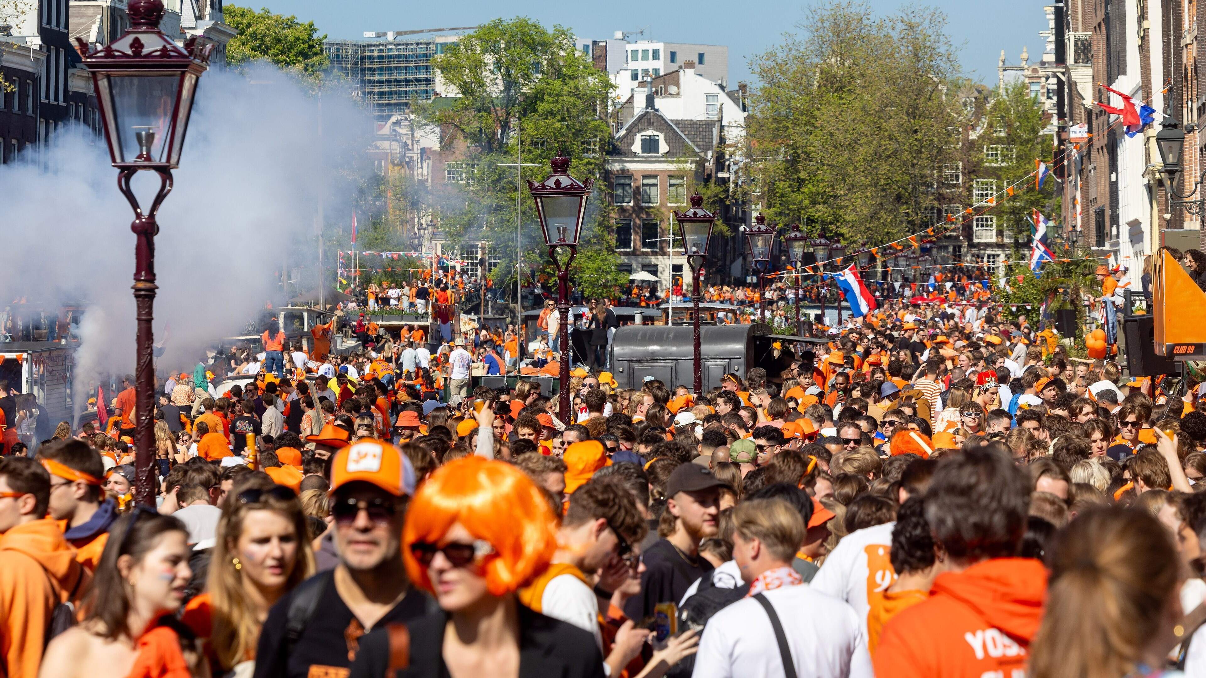 Amsterdam tightens King's Day rules again: alcohol fines could be substantial
