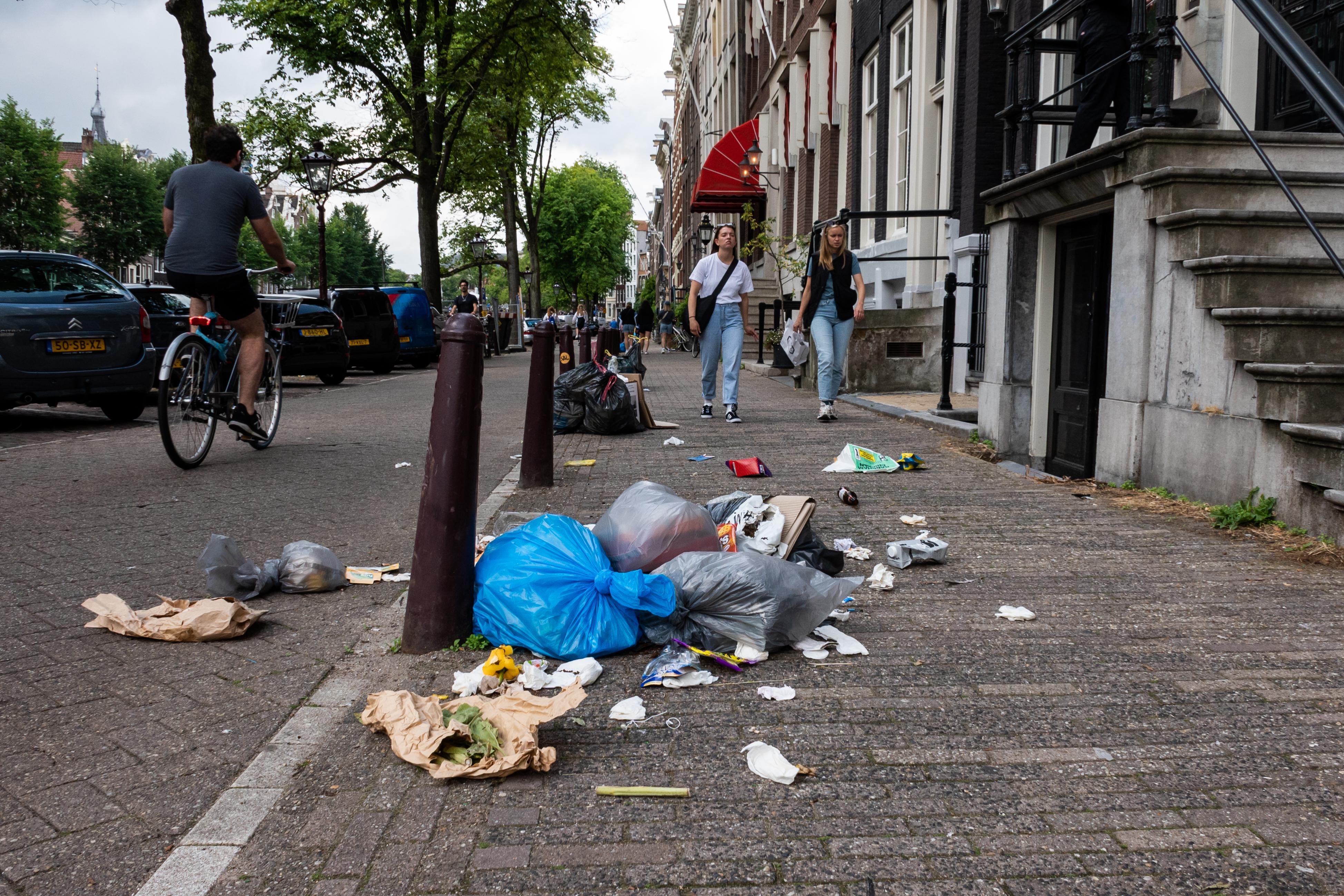 Statiegeldjagers doorn in oog: gemeenten en NS zoeken naarstig naar ...