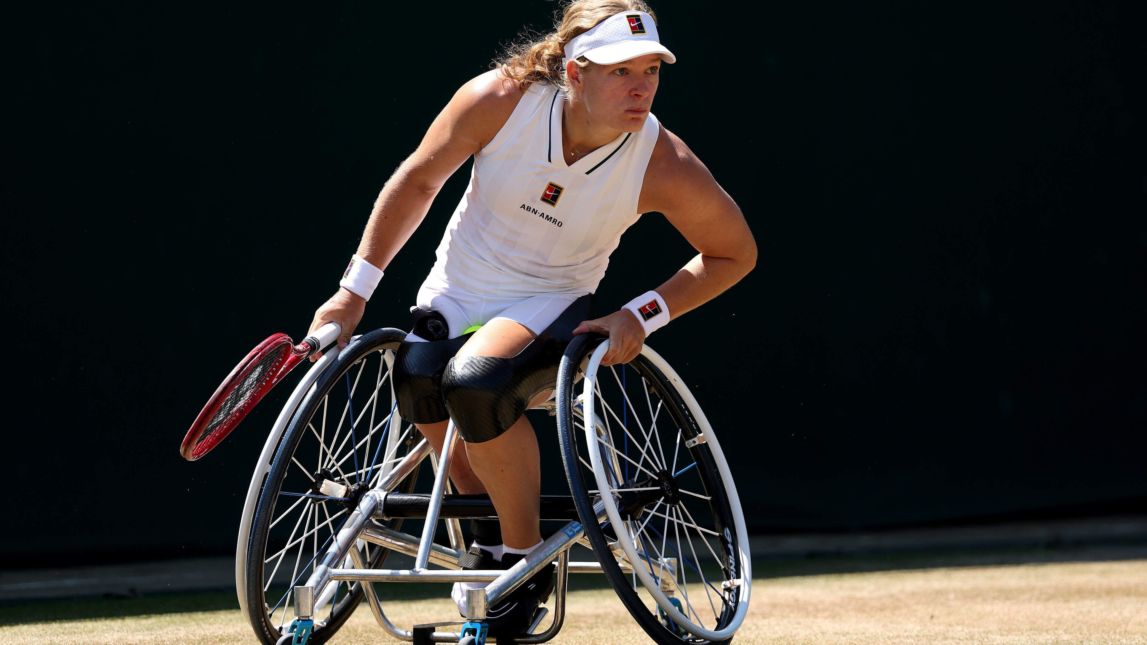 LIVE Wimbledon | Rolstoeltennisster Diede de Groot wint geen game in finale
