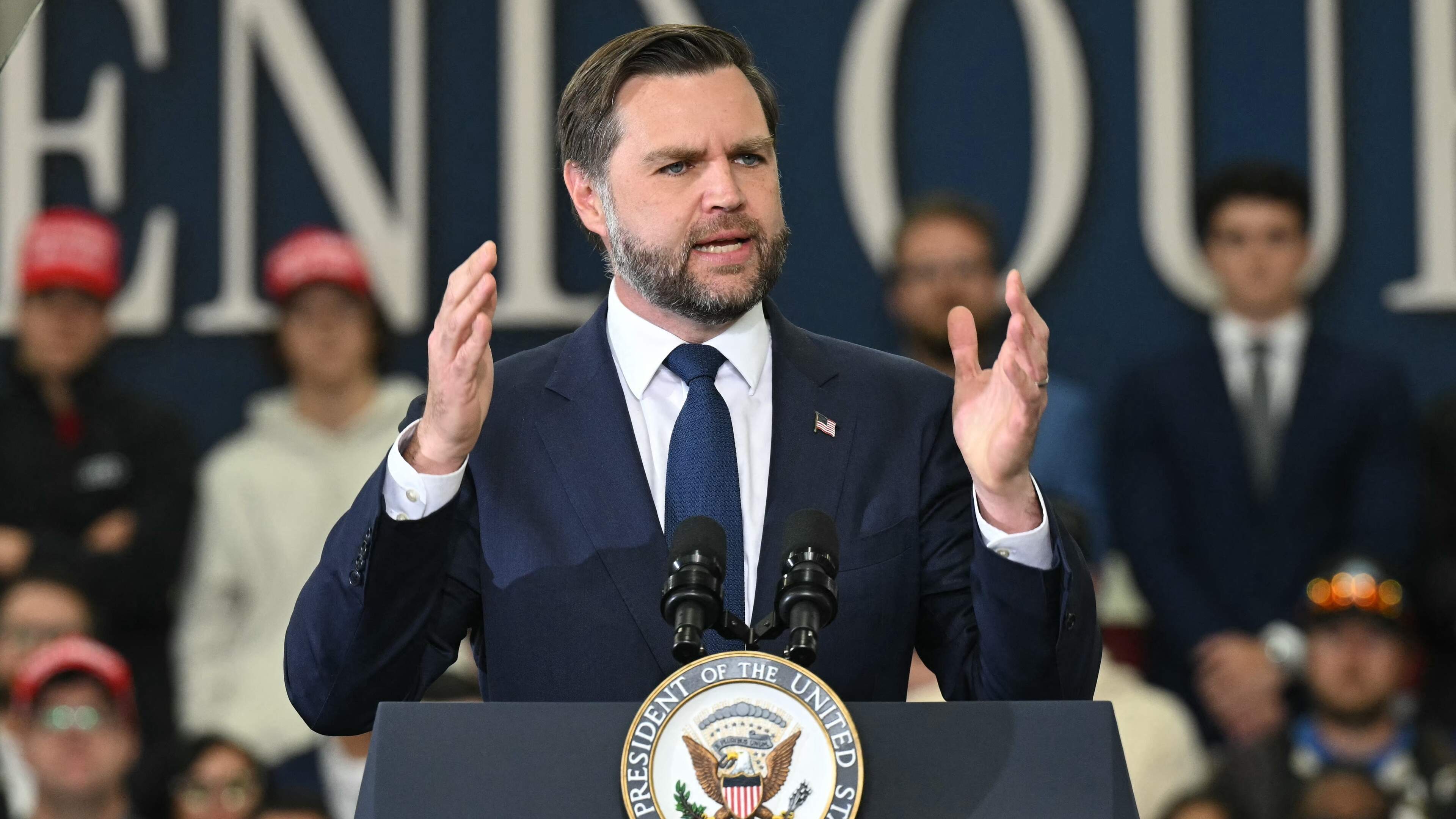 LIVE | ’Vicepresident Vance stuurde op verzoek van Trump brief naar Iraanse veiligheidstopman’
