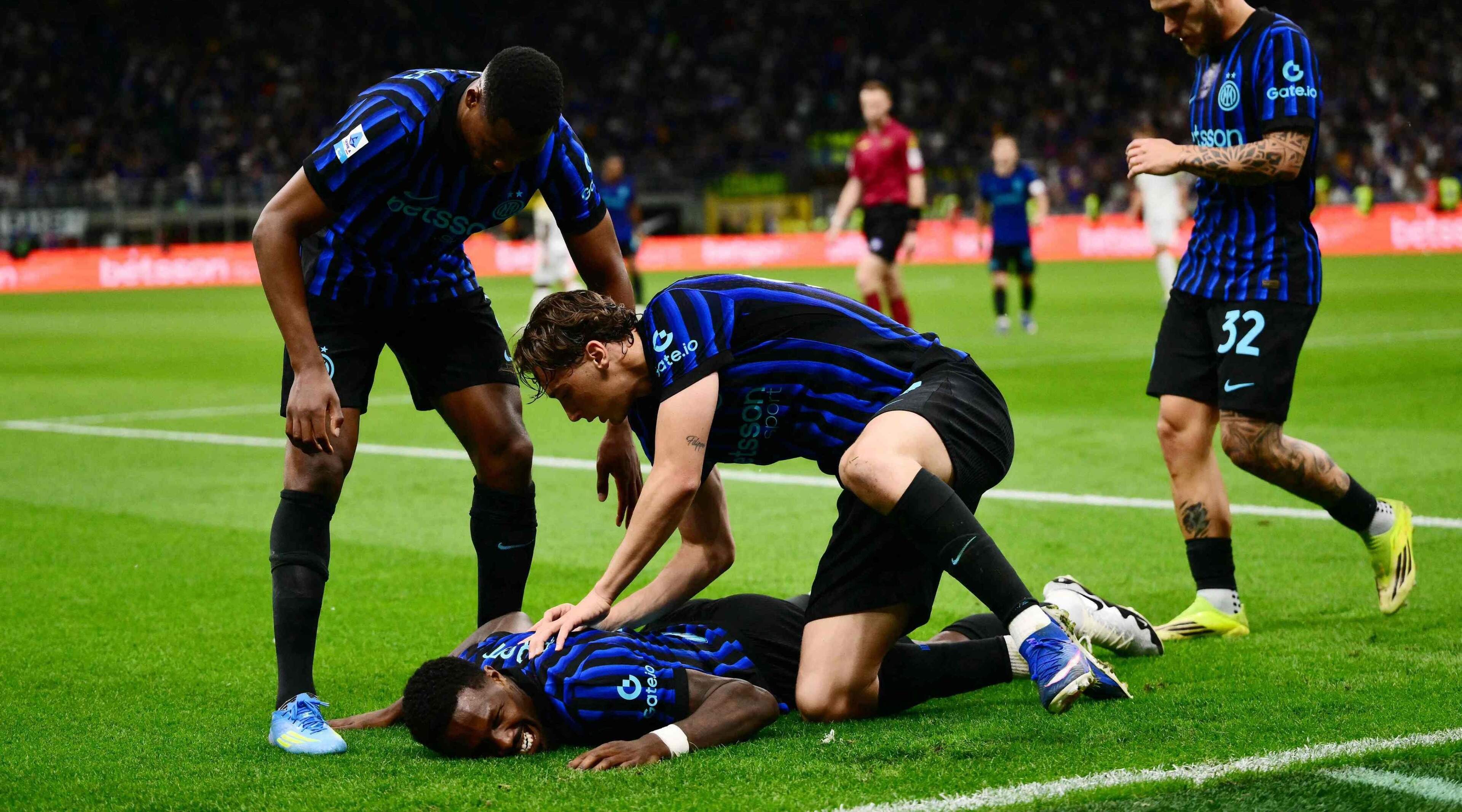 Denzel Dumfries en Stefan de Vrij pakken Italiaanse landstitel met Internazionale
