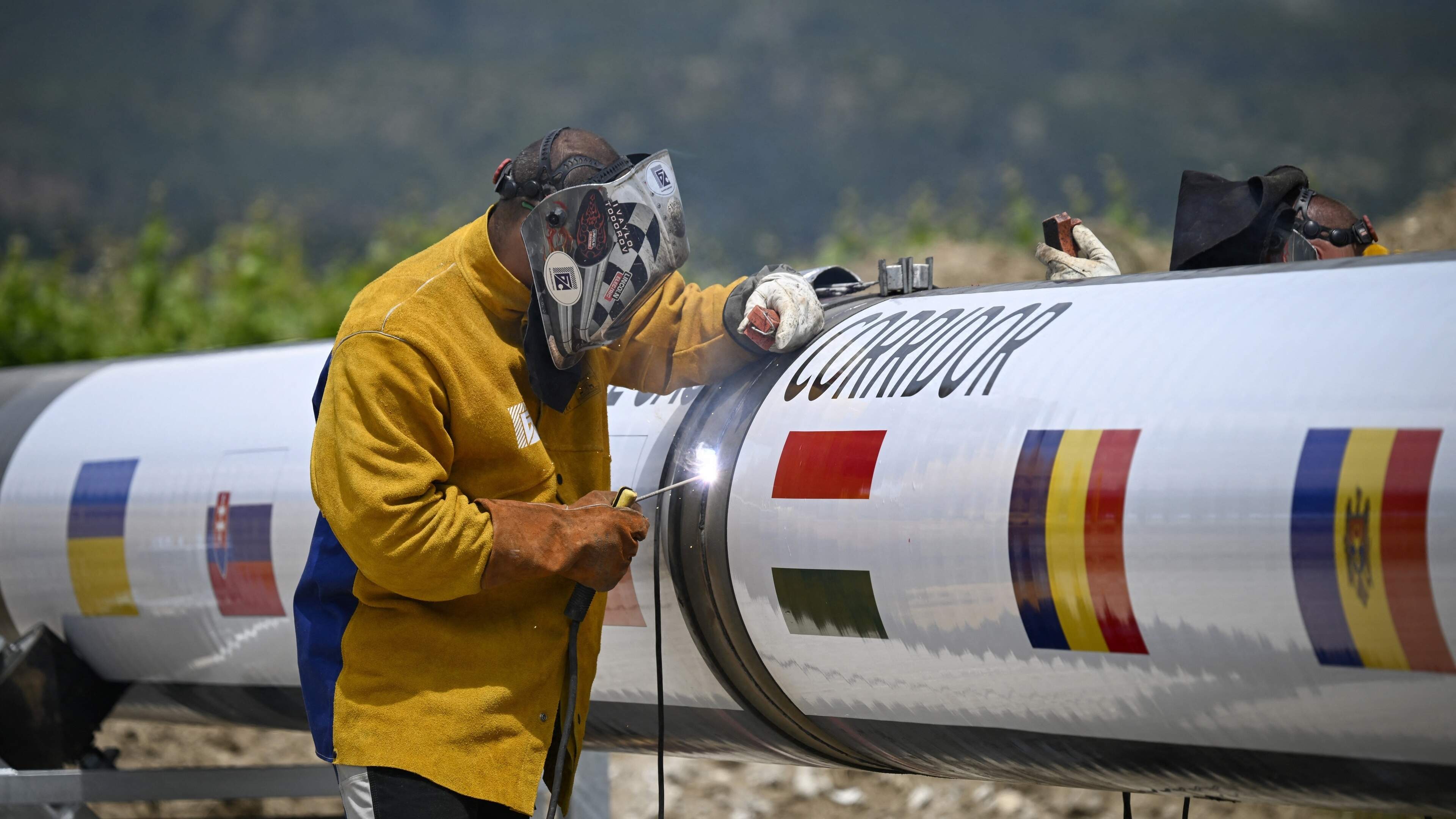 Oppositie in Hongarije ziet politiek spel: ’Premier Orbán zaait paniek met sabotage van gaspijpleiding om de verkiezingen te beïnvloeden’