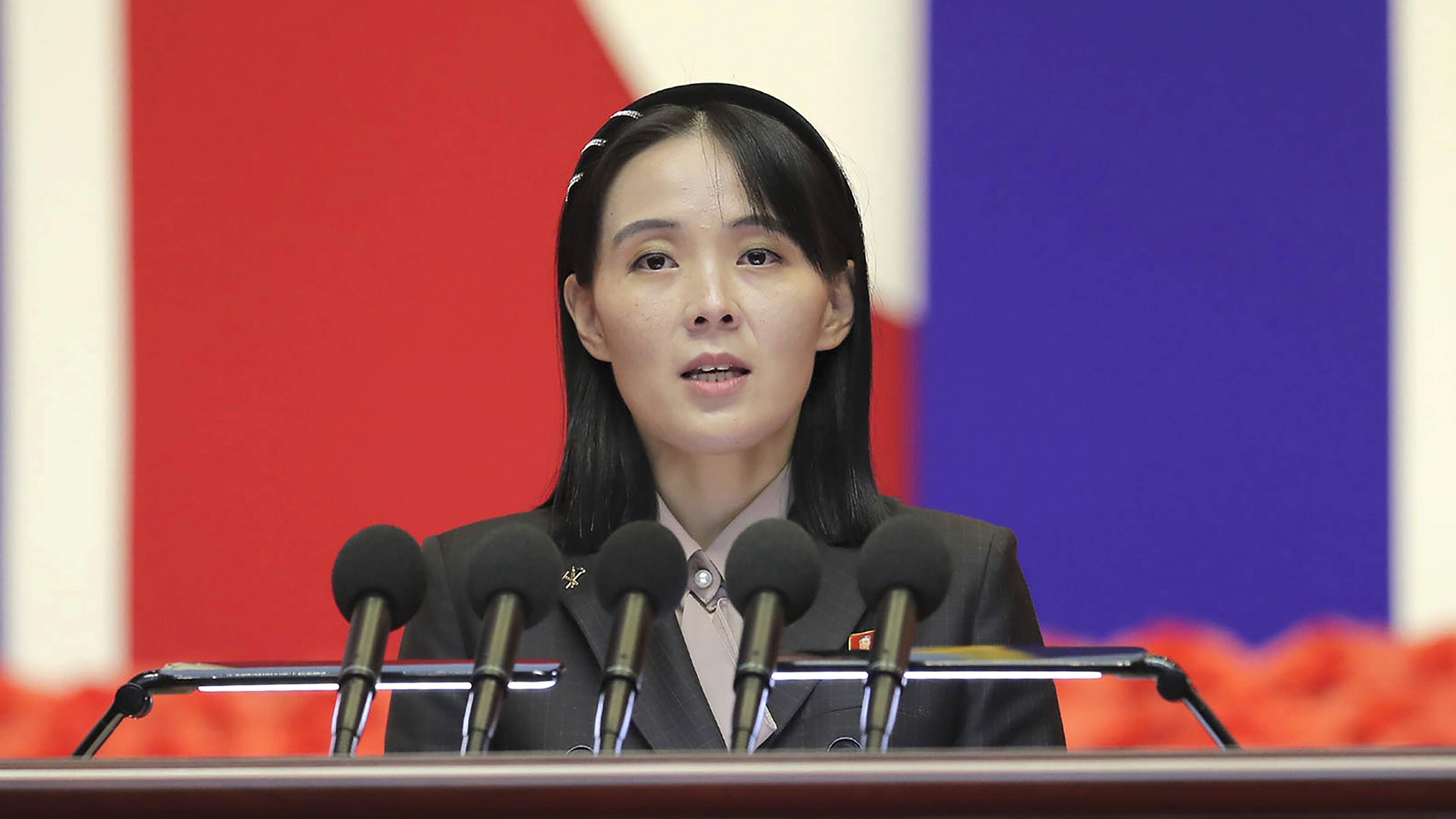 Zus Kim Jong-un haalt schouders op over militaire geste Trump naar Noord-Korea: ’Volstrekt oninteressant’