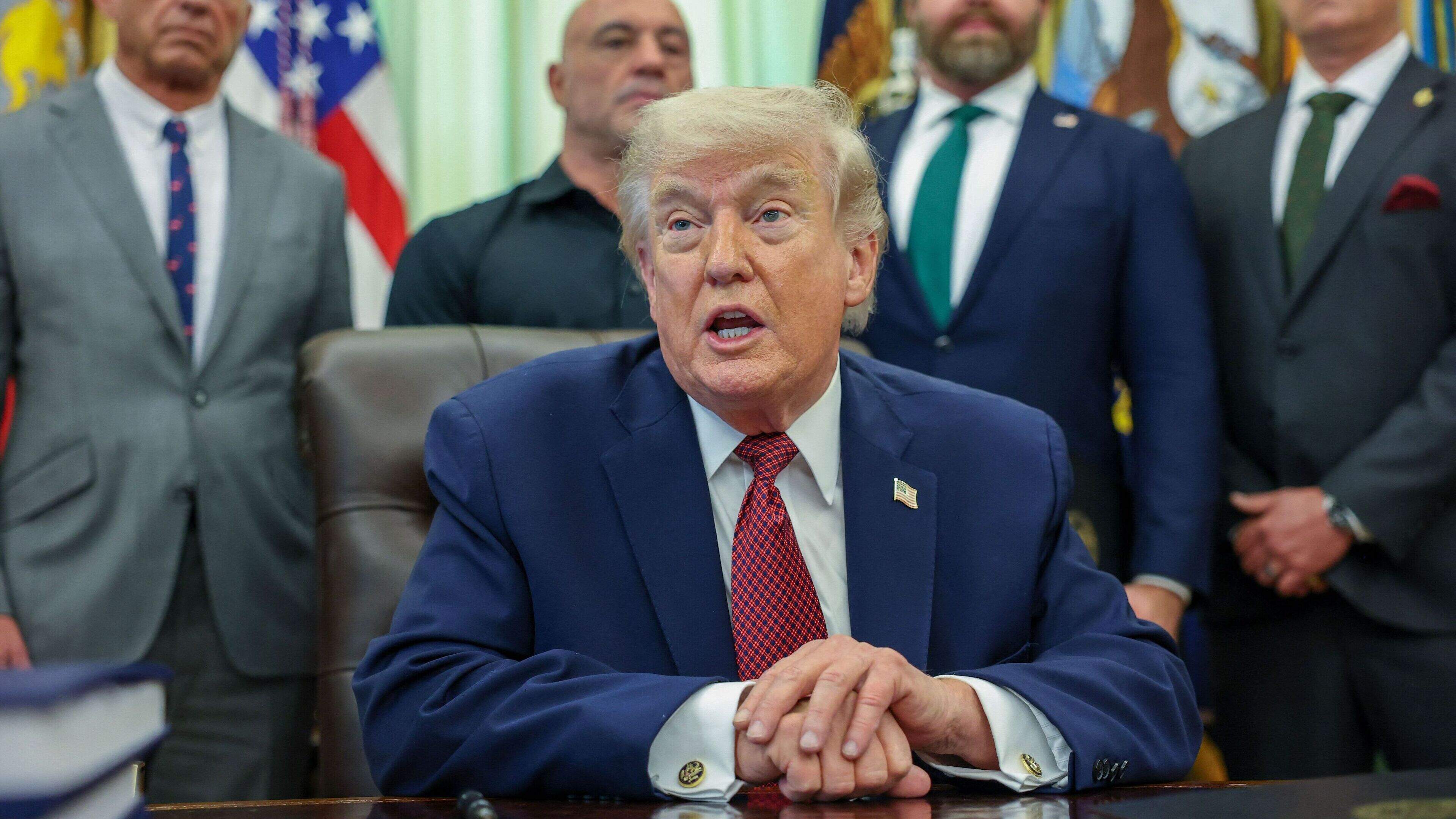 LIVE | Trump verlengt bestand met Iran maar blokkade Straat van Hormuz blijft