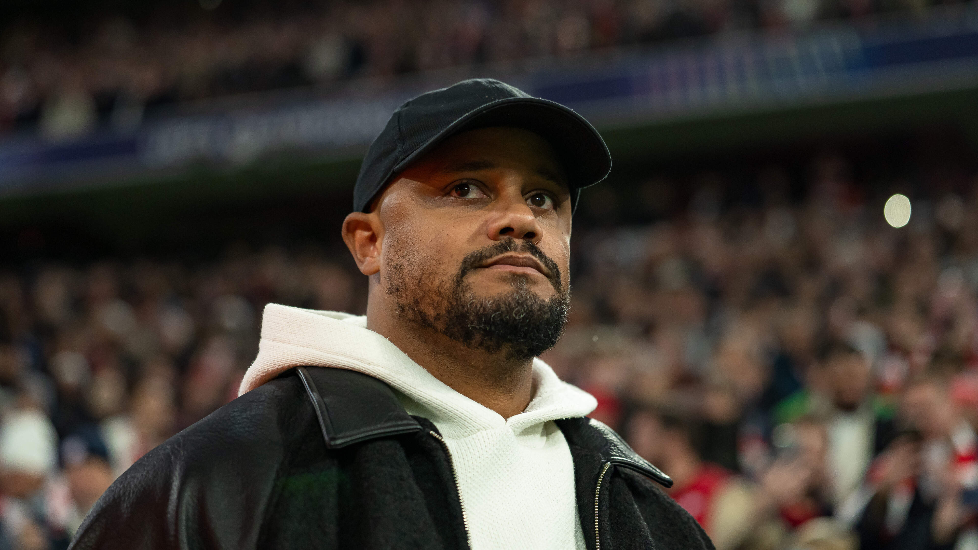 Bayern München geeft update over toestand Vincent Kompany: ’Onderzoeken zijn in volle gang’