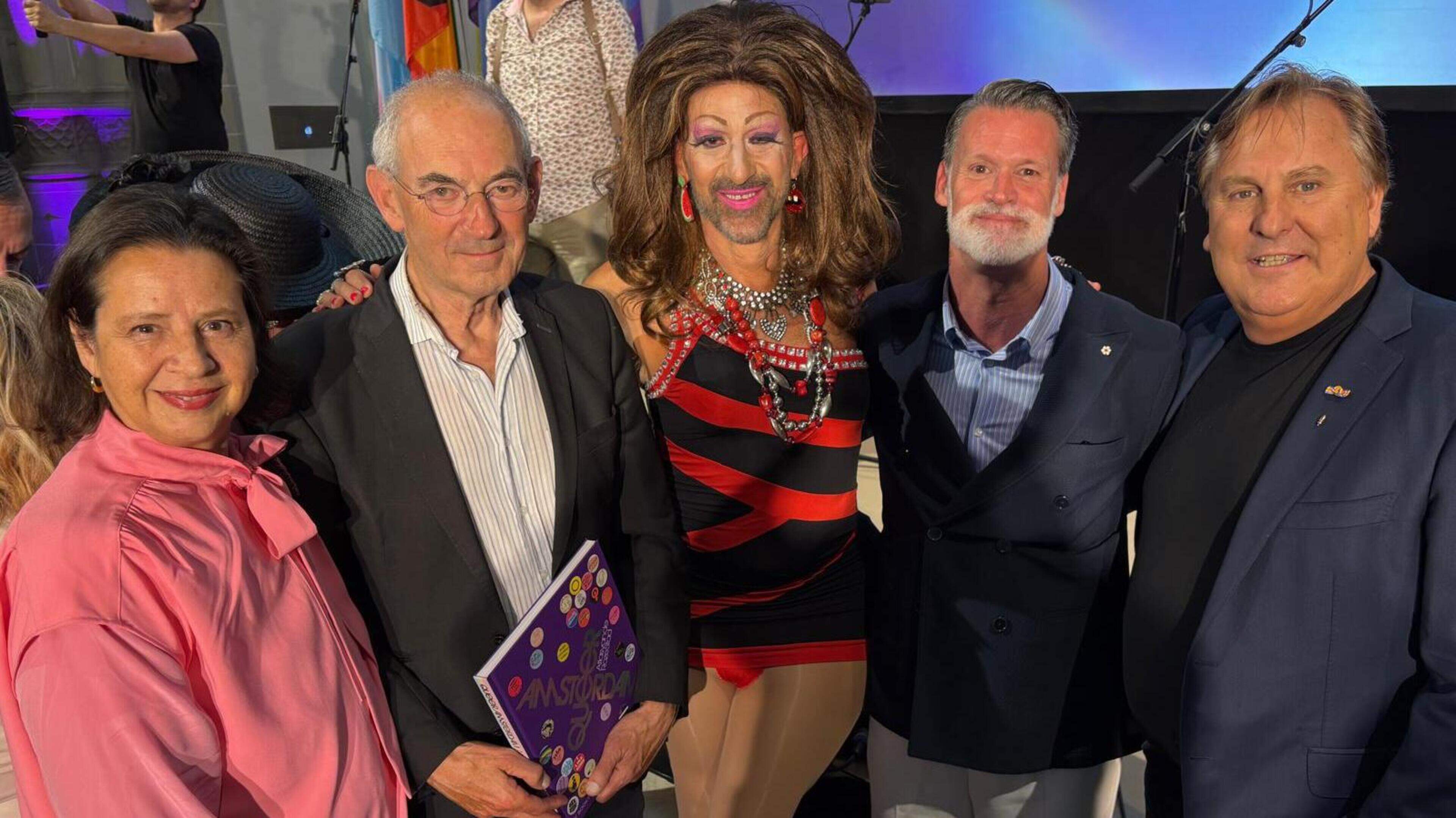 Amsterdam wordt regenboogstad: een hele maand Pride