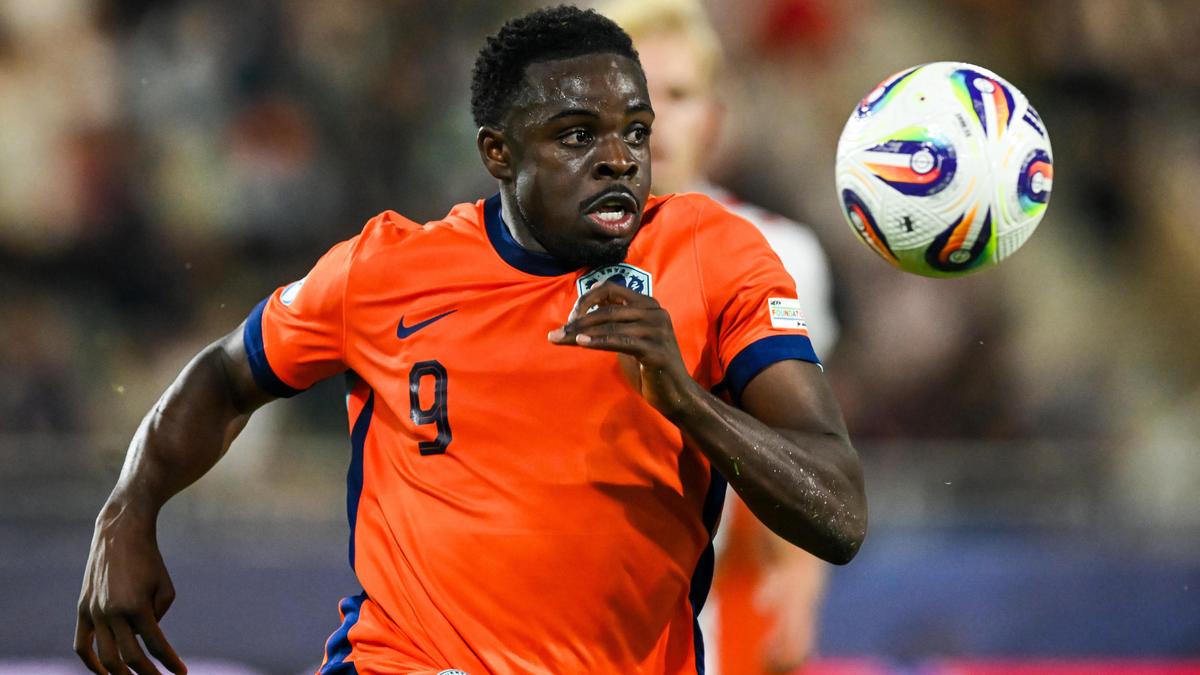 Uitschakeling Jong Oranje dreigt op EK ondanks groot aantal kansen: ’Ik denk niet dat ik ga slapen vannacht’