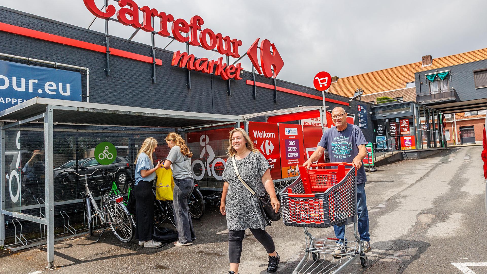 Nederlandse Theo en Desiree Prein doen elke week boodschappen in België, vooral voor de leuke producten. 