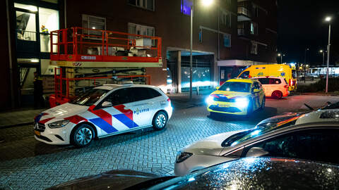 In een woning aan de Zevenkampse Ring in het Rotterdamse stadsdeel Prins Alexander is in de nacht van vrijdag op zaterdag een man doodgeschoten.