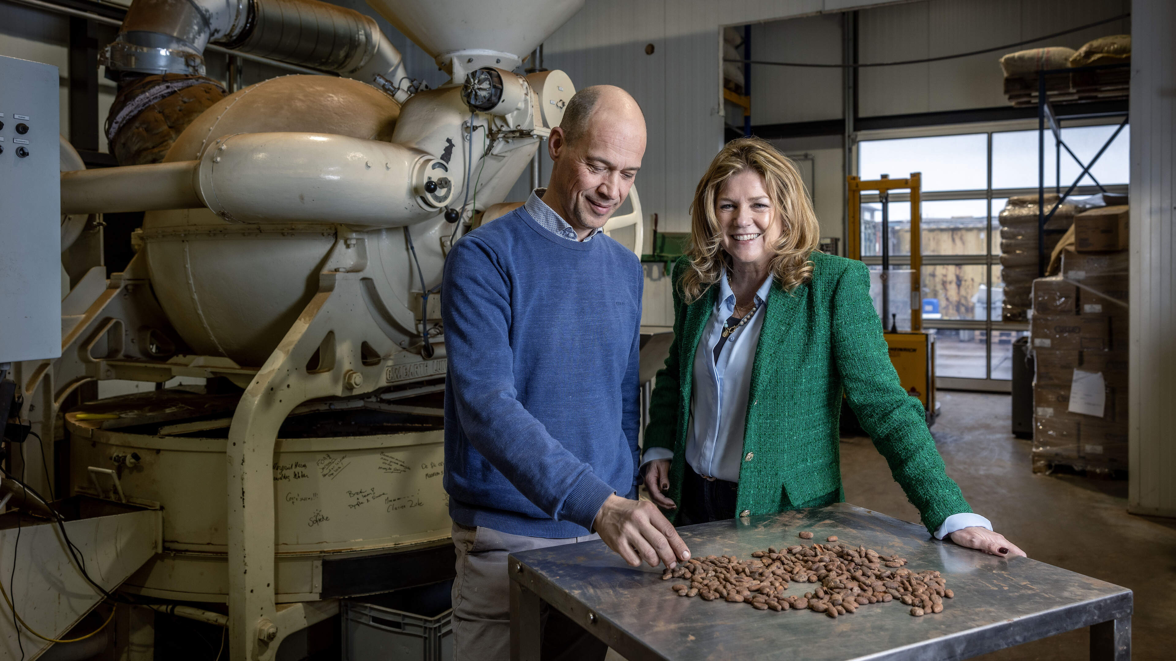 Chocolatemakers en Hands Off smelten samen tot één duurzaam chocolamerk: ’Slim samenwerken’