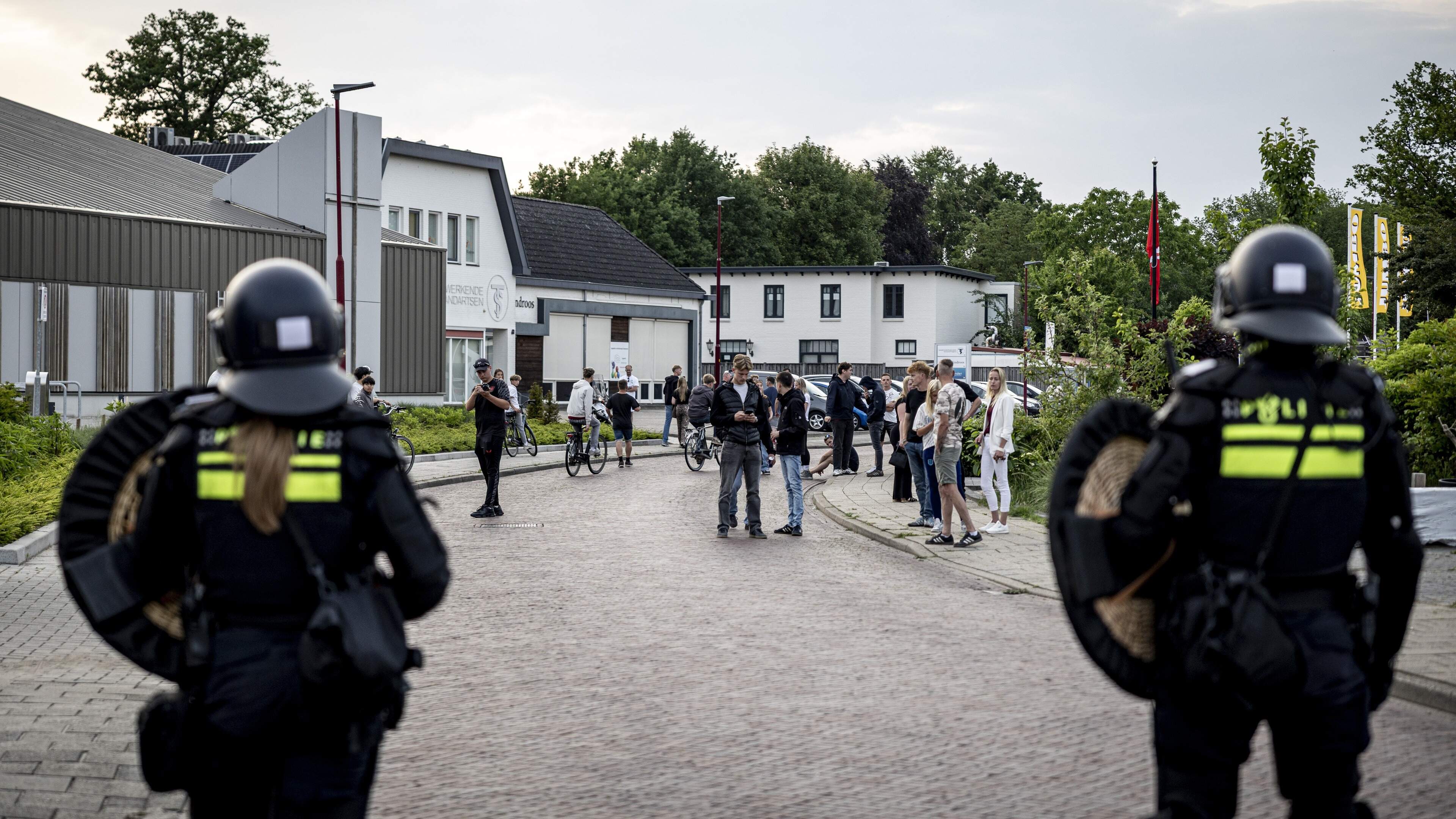 Extra maatregelen rond protest tegen asielopvang V