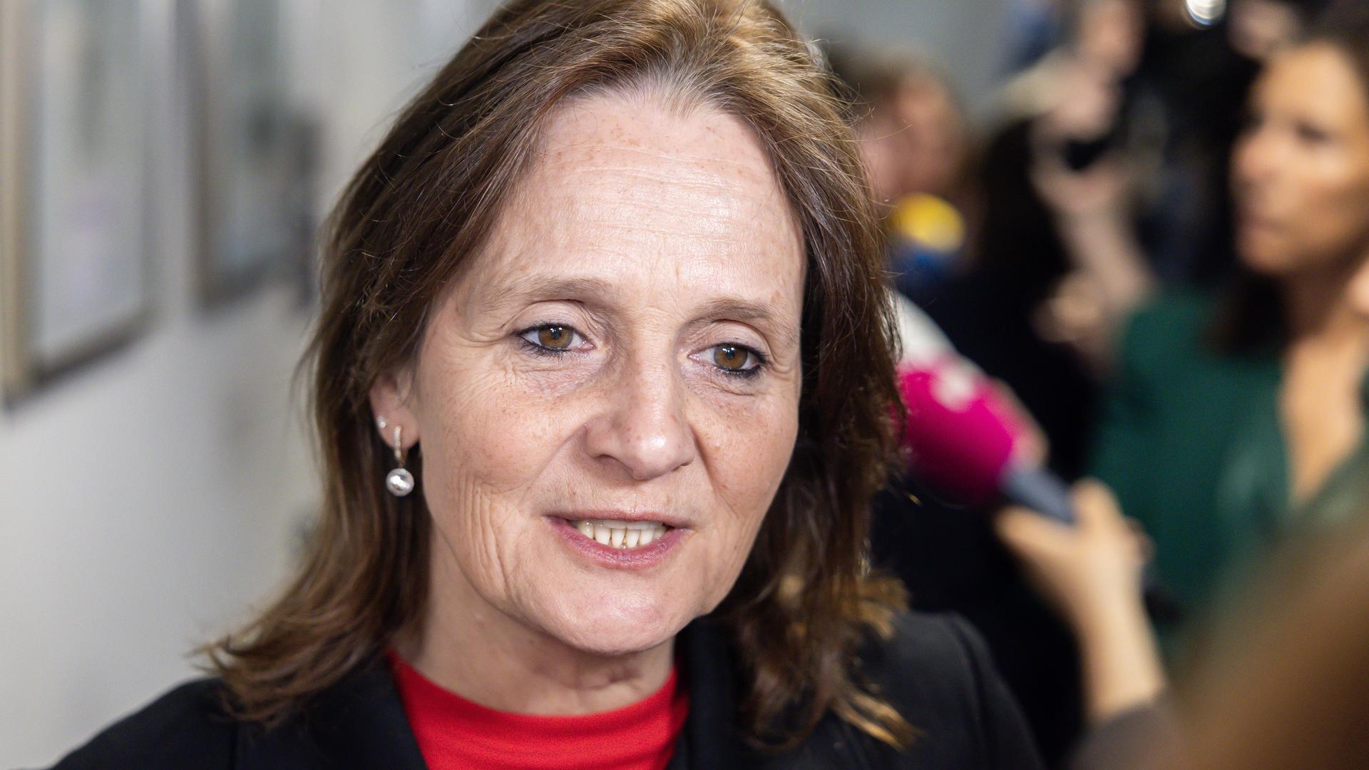 NSC trekt nu op met de SGP. Fractievoorzitter Nicolien van Vroonhoven zou zich niet kunnen vinden in de uitleg van minister David van Weel (VVD).