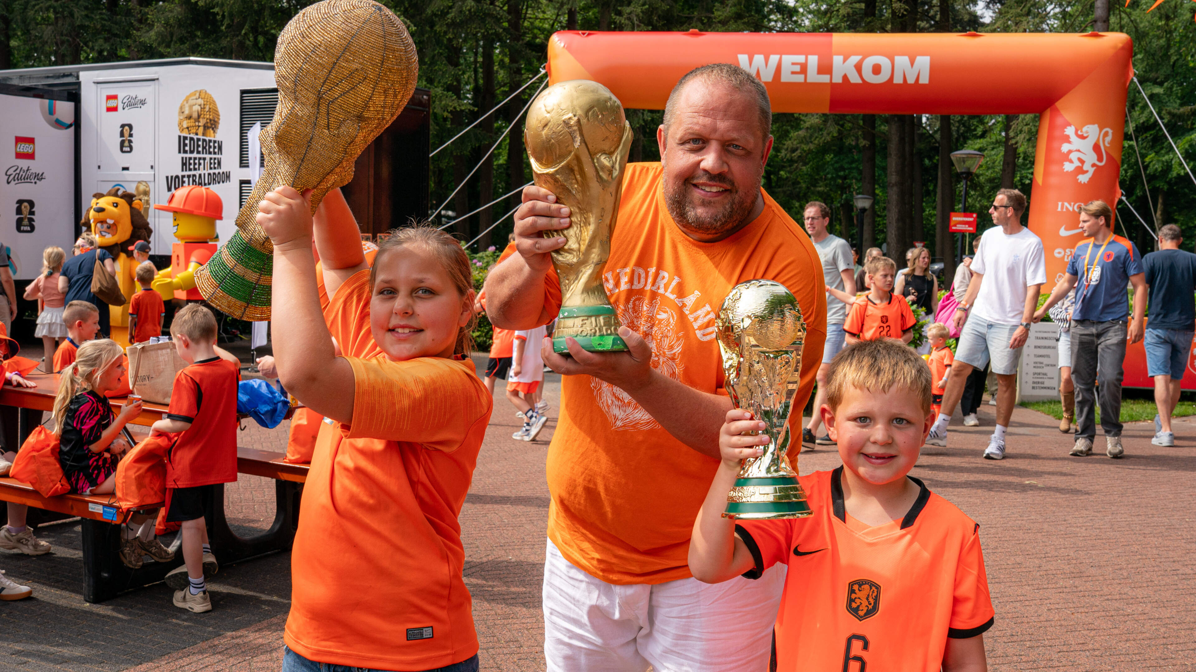 Fans voorzichtig optimistisch over kansen Oranje op WK: ’Misschien kunnen we Spanje nu wél in de finale pakken’