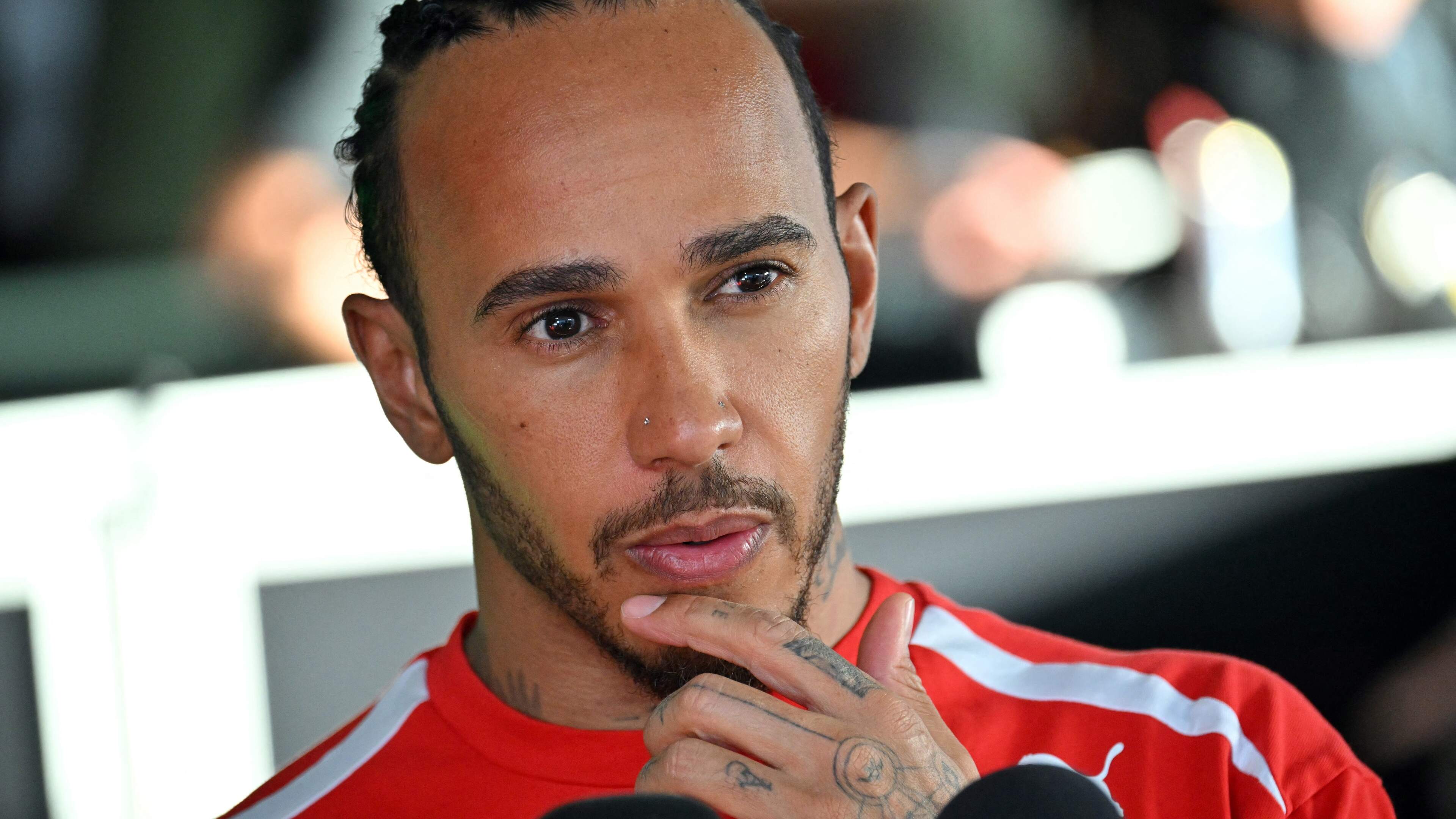 Lewis Hamilton geniet van tijd met kinderen van Kim Kardashian