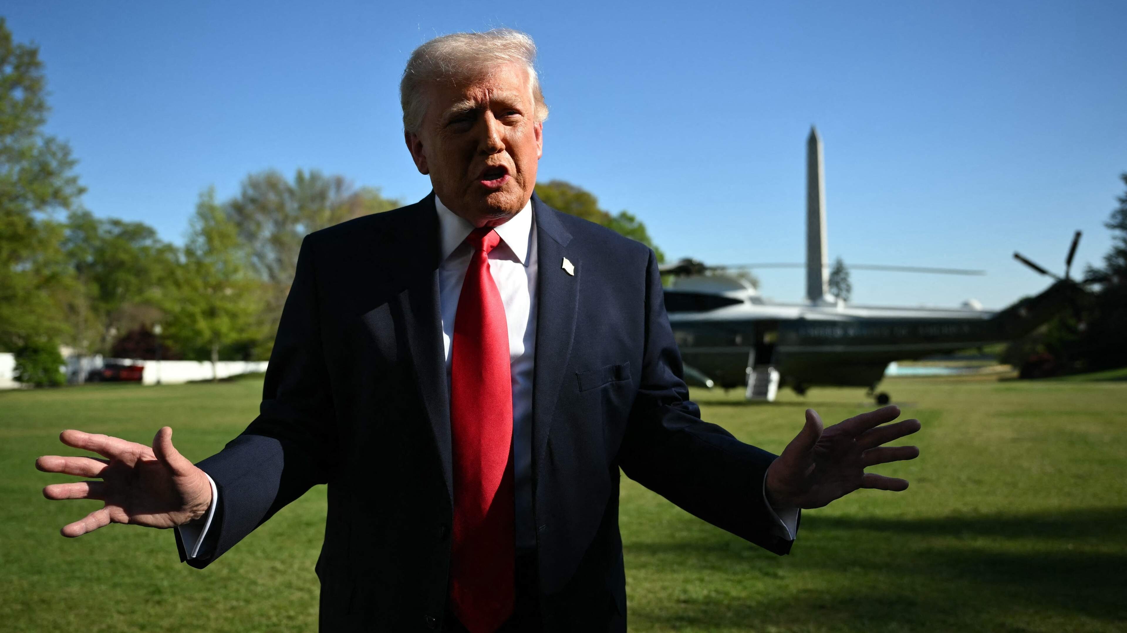 Trump noemt paus zwak, verschrikkelijk en ondankbaar: ’Als ik niet in het Witte Huis zou zitten, dan zou Leo niet in het Vaticaan zitten’