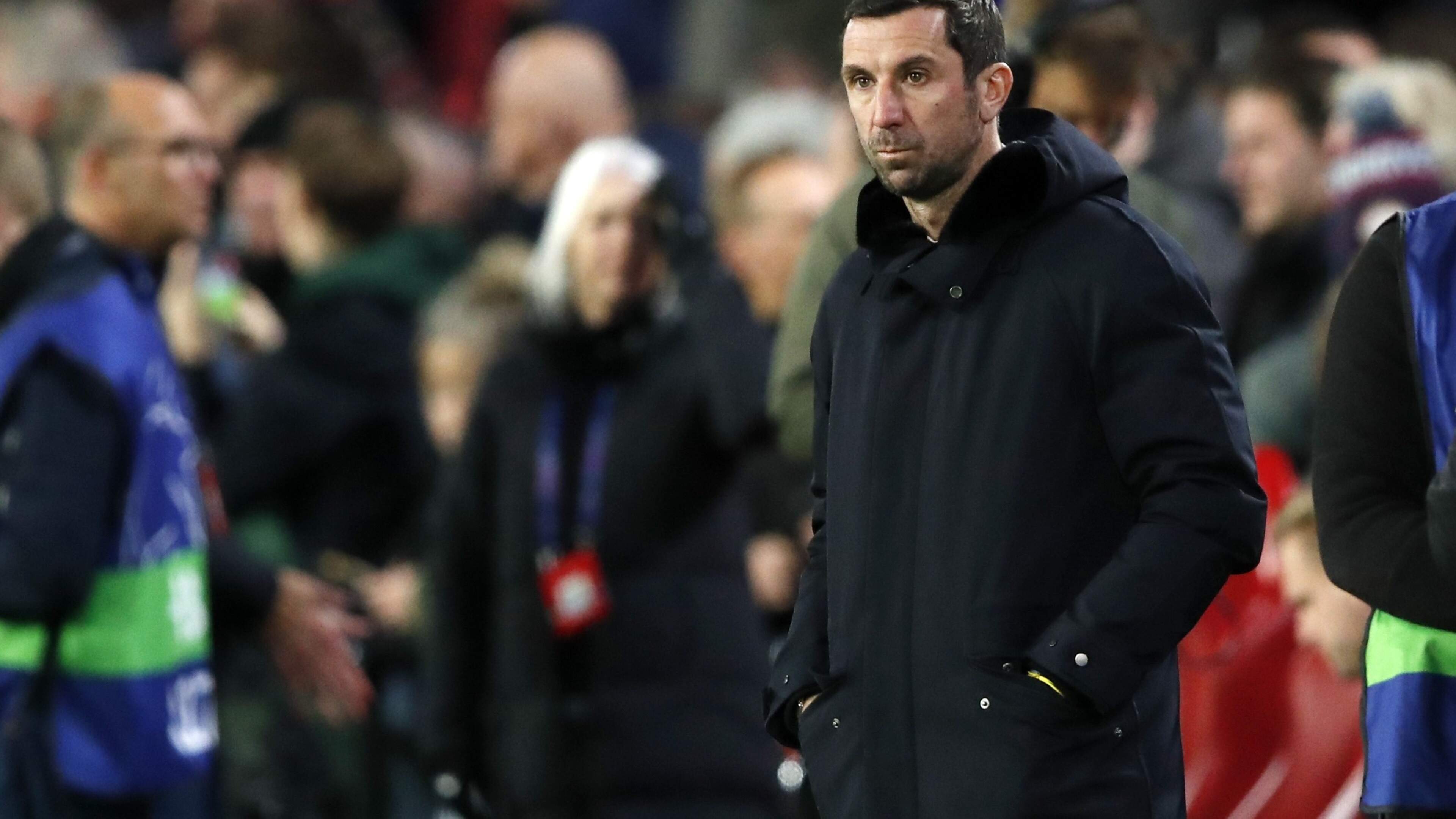 Shakhtar Donetsk-directeur Darijo Srna openhartig over de bizarre werkelijkheid bij de Europese opponent van AZ: ’De derde oorlog die ik meemaak’