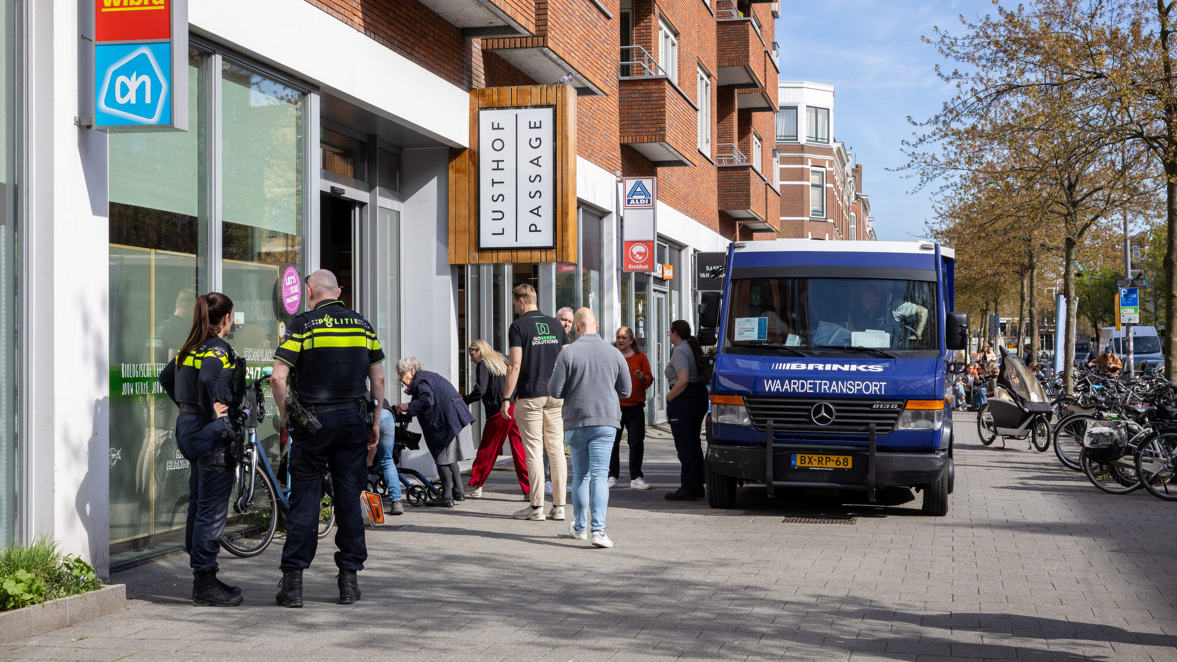 Wanhoop na gewapende overval op geldloper in Kralingen: ’Ooit chique Kralingen is een getto geworden’